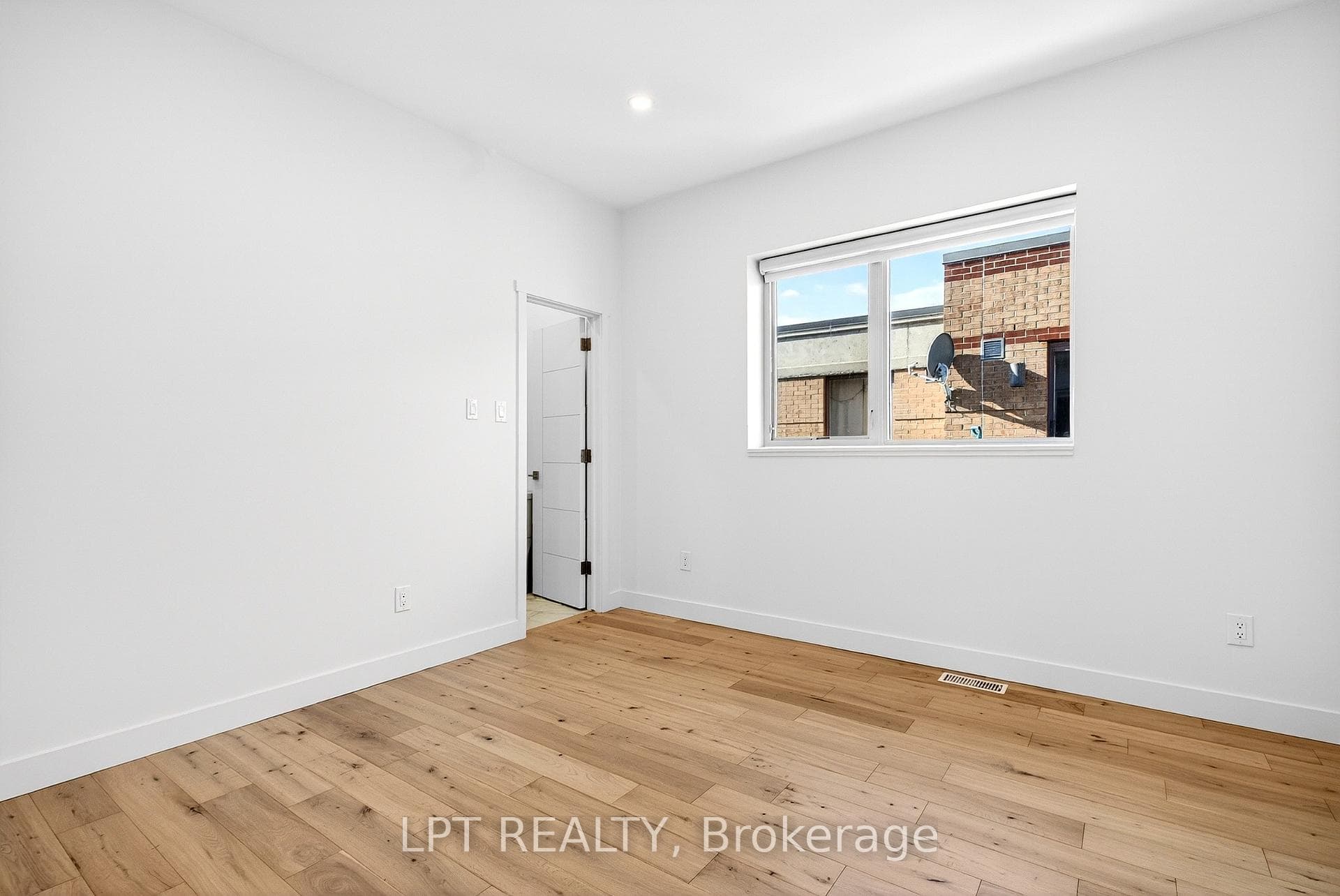 14 Stevens Avenue photo 24