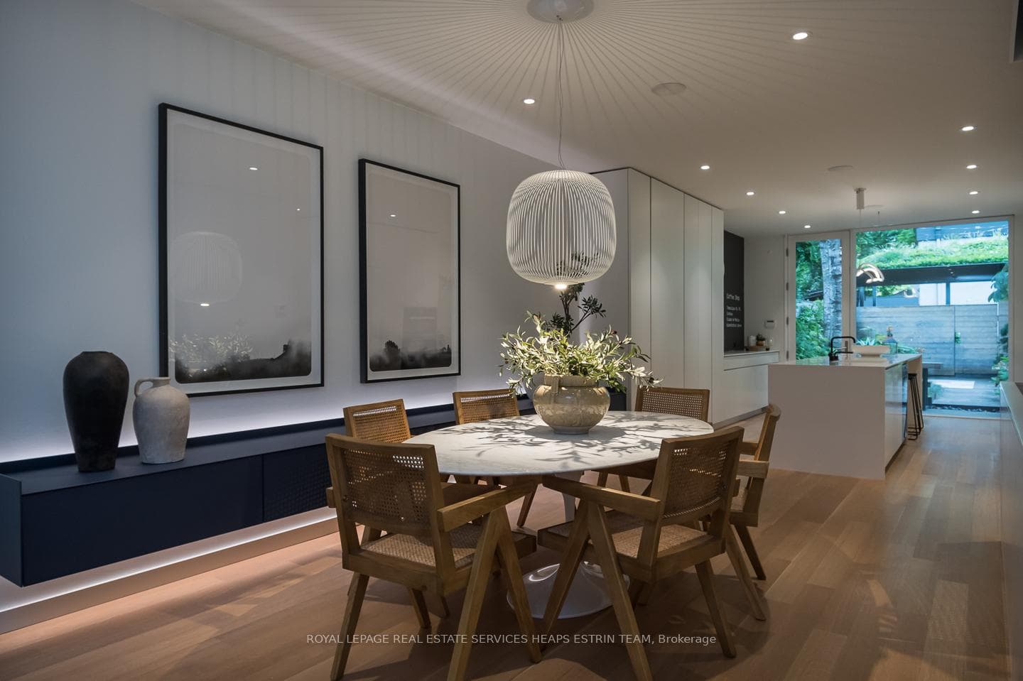 30 Shaftesbury Avenue photo 9
