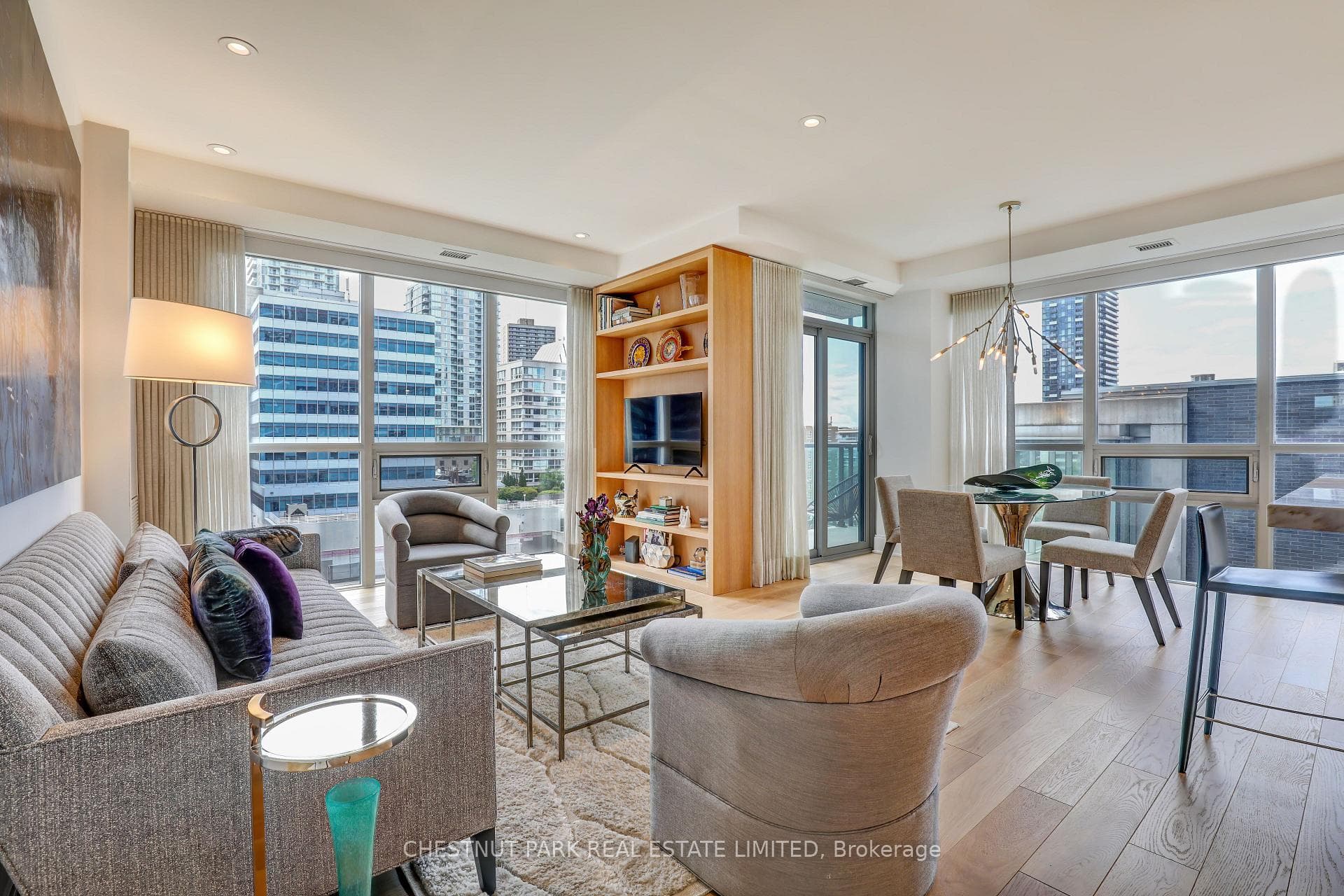 70 Roehampton Avenue Unit 620 photo 8