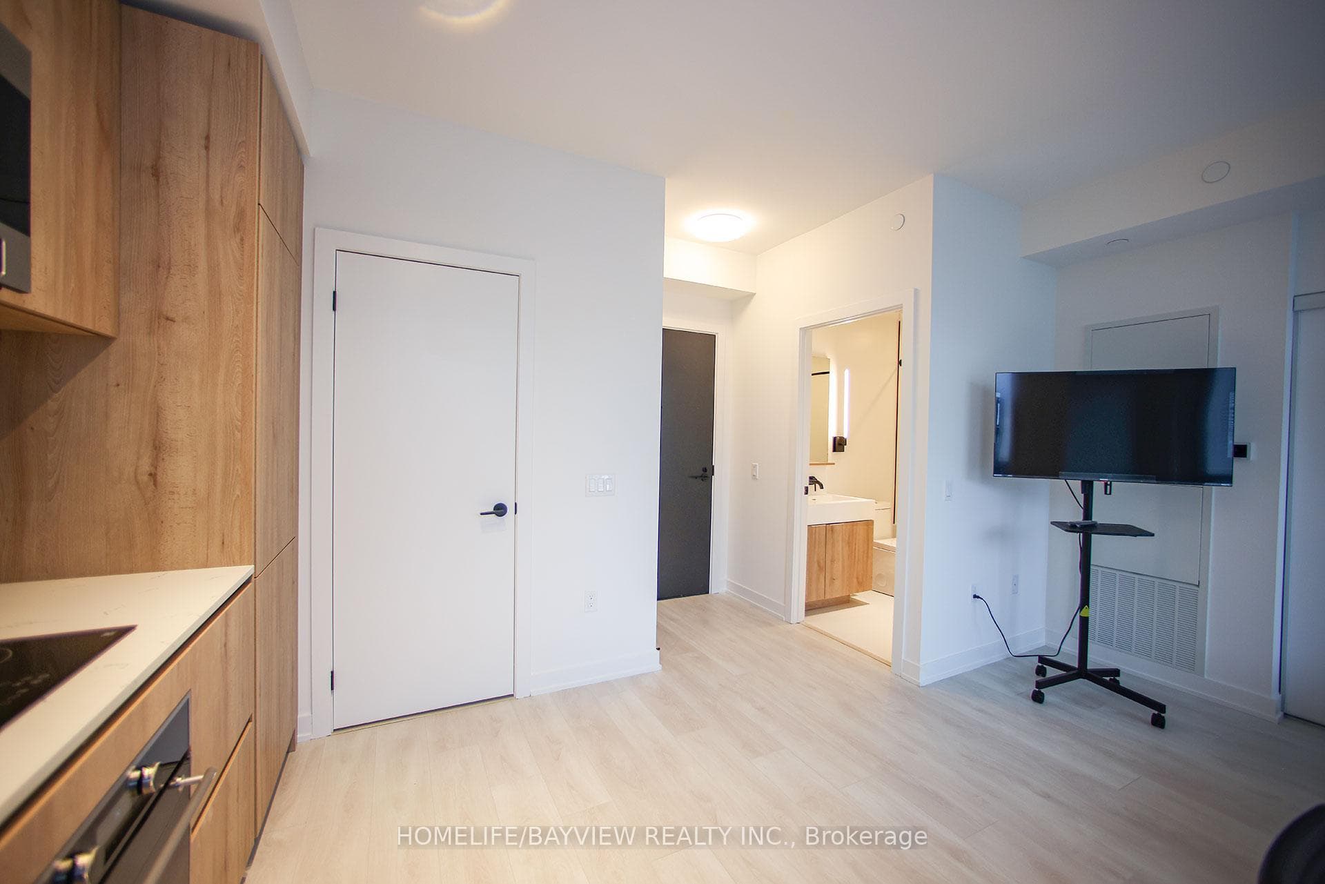 117 Broadway Avenue Unit PH03 photo 17