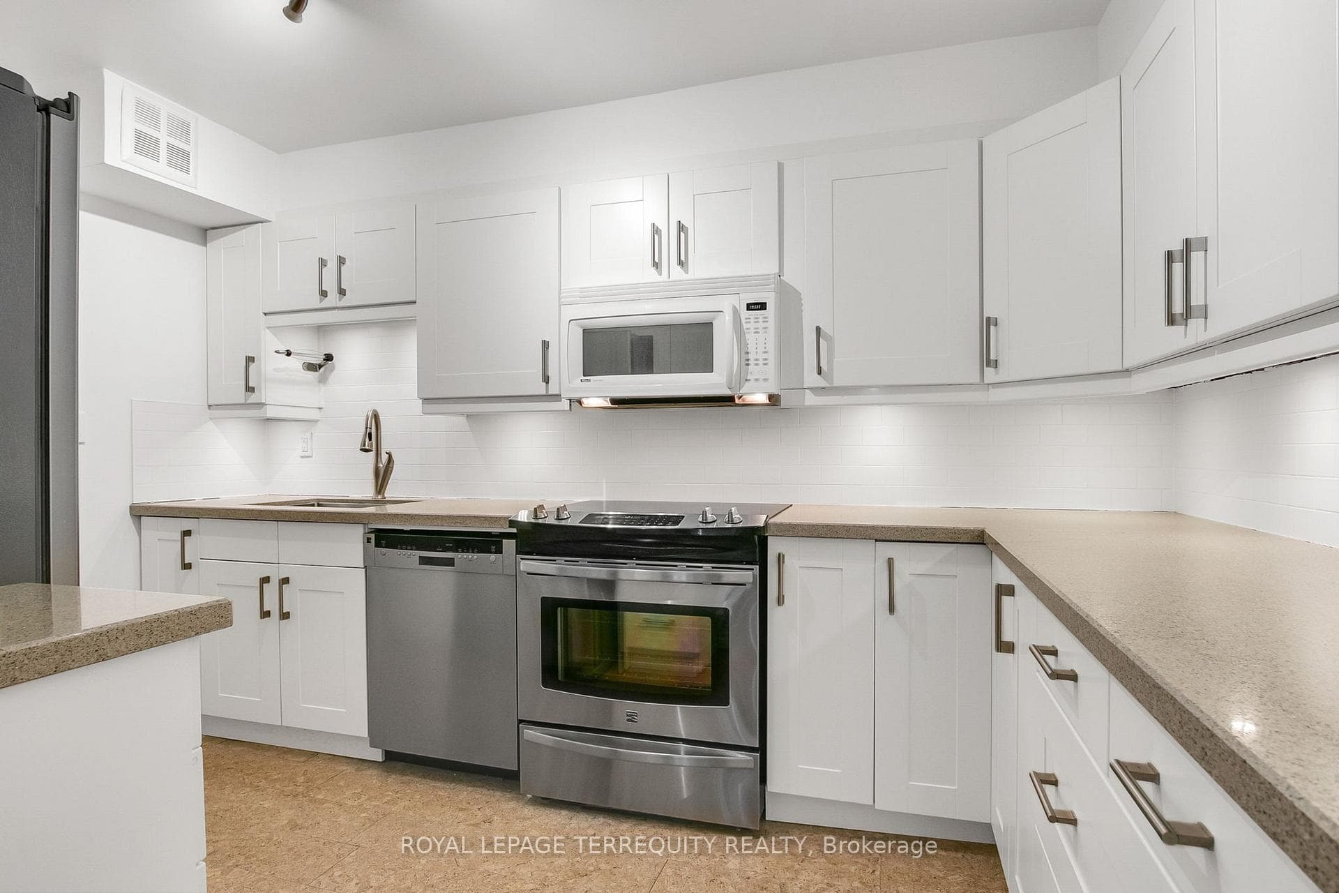 54 Granby Street photo 20