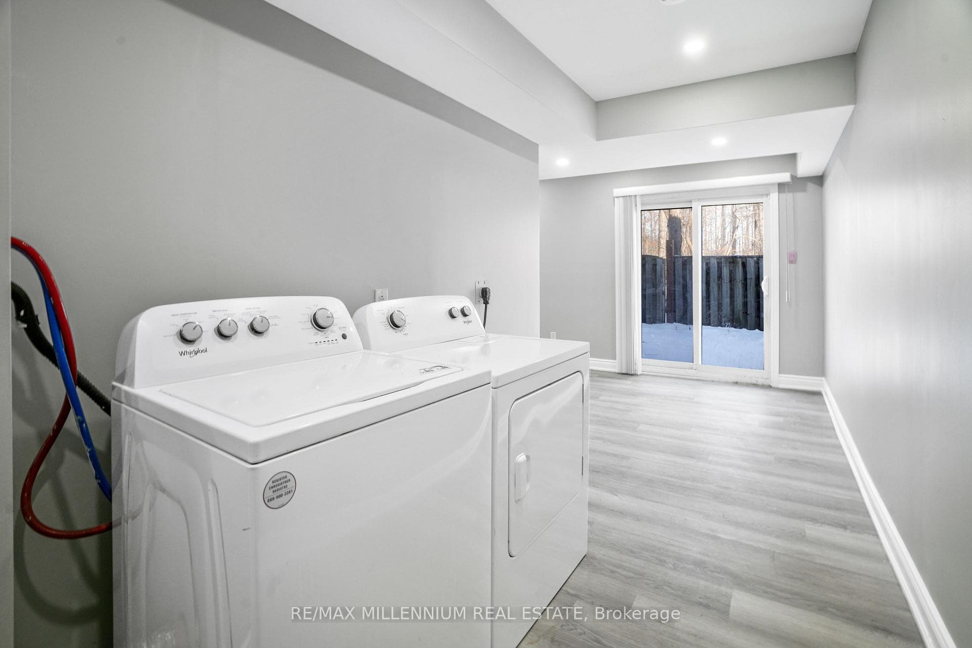 7 Mcmullen Crescent photo 25