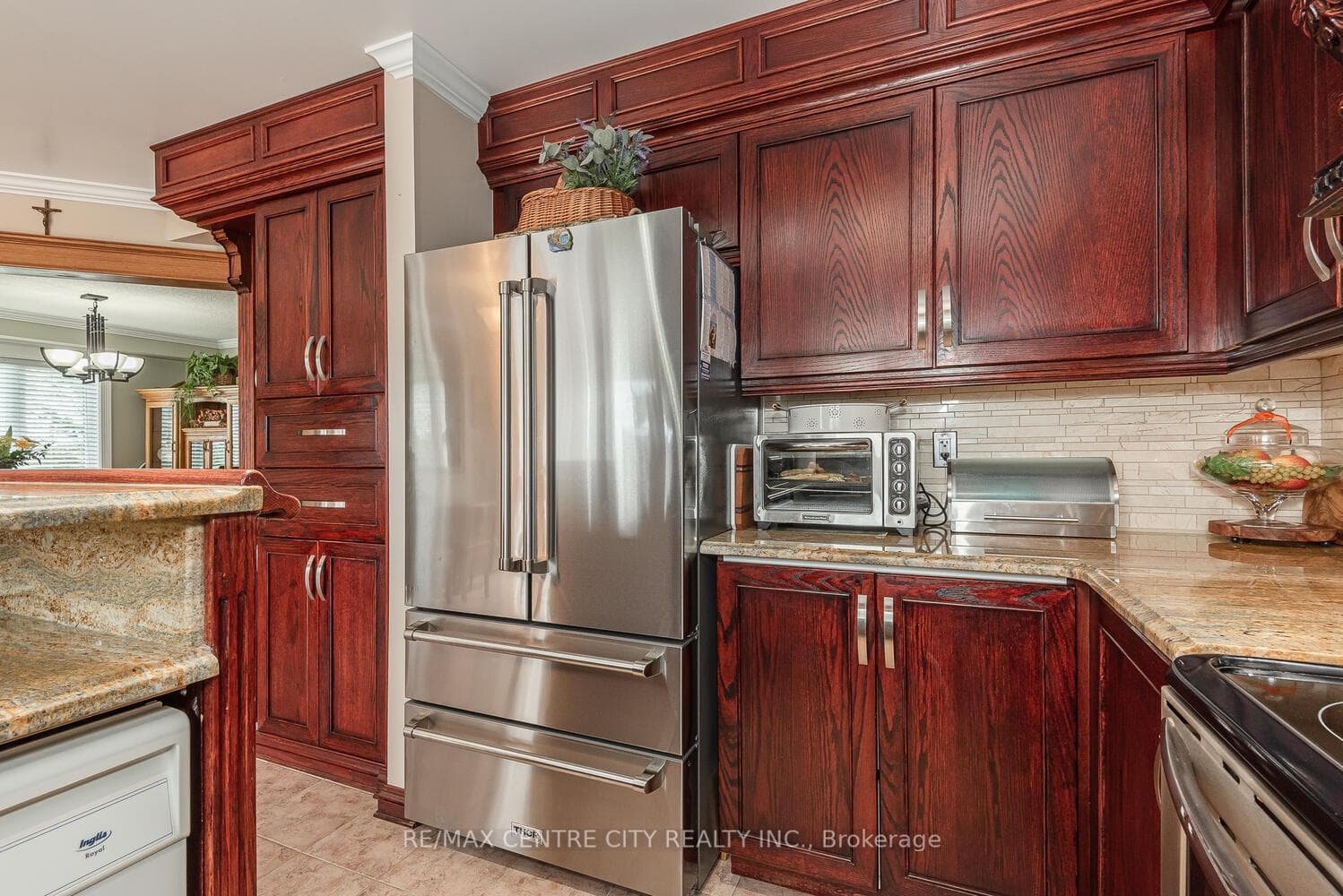 89 Echoridge Drive photo 15