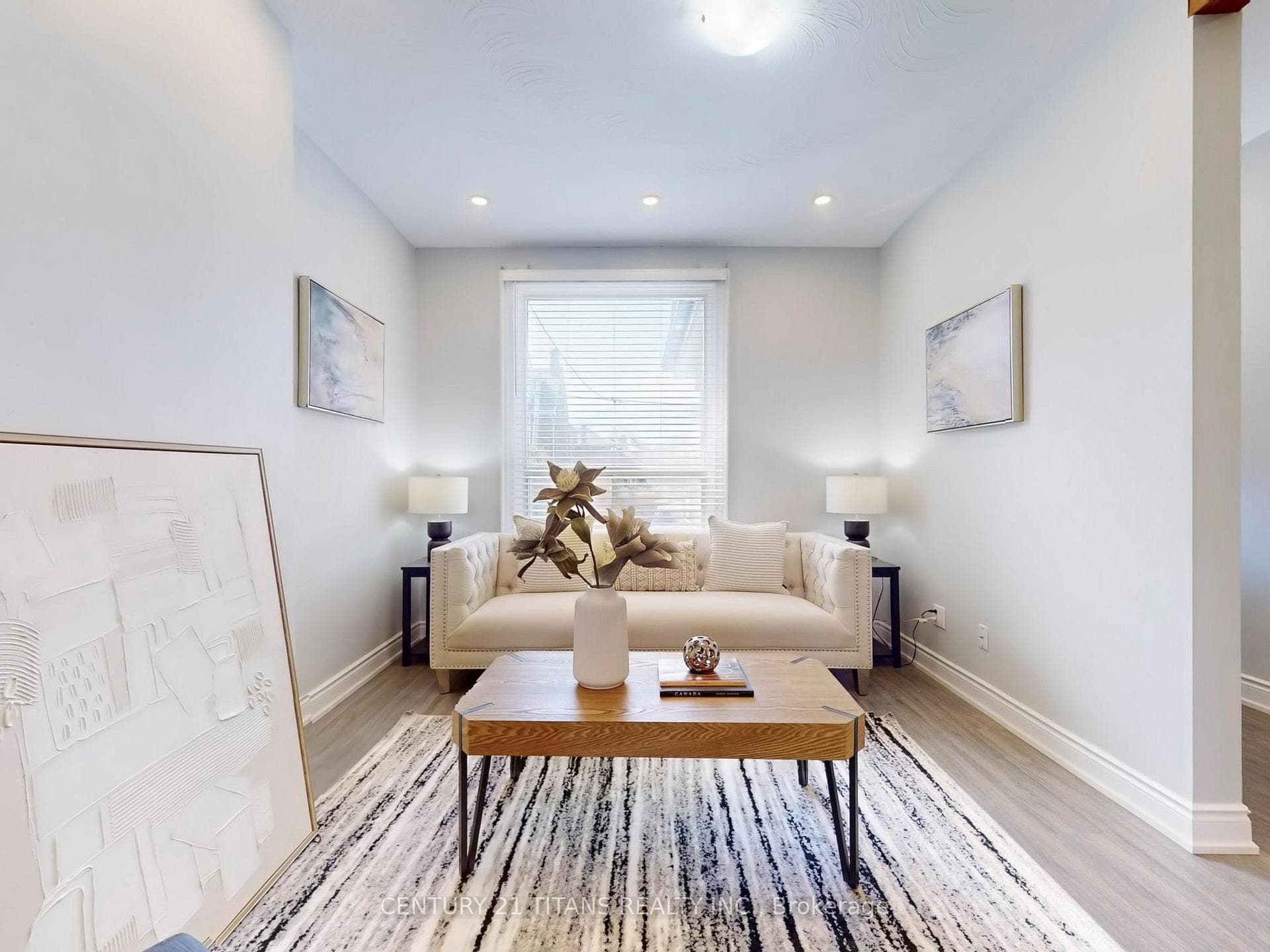181 Montrose Avenue photo 6