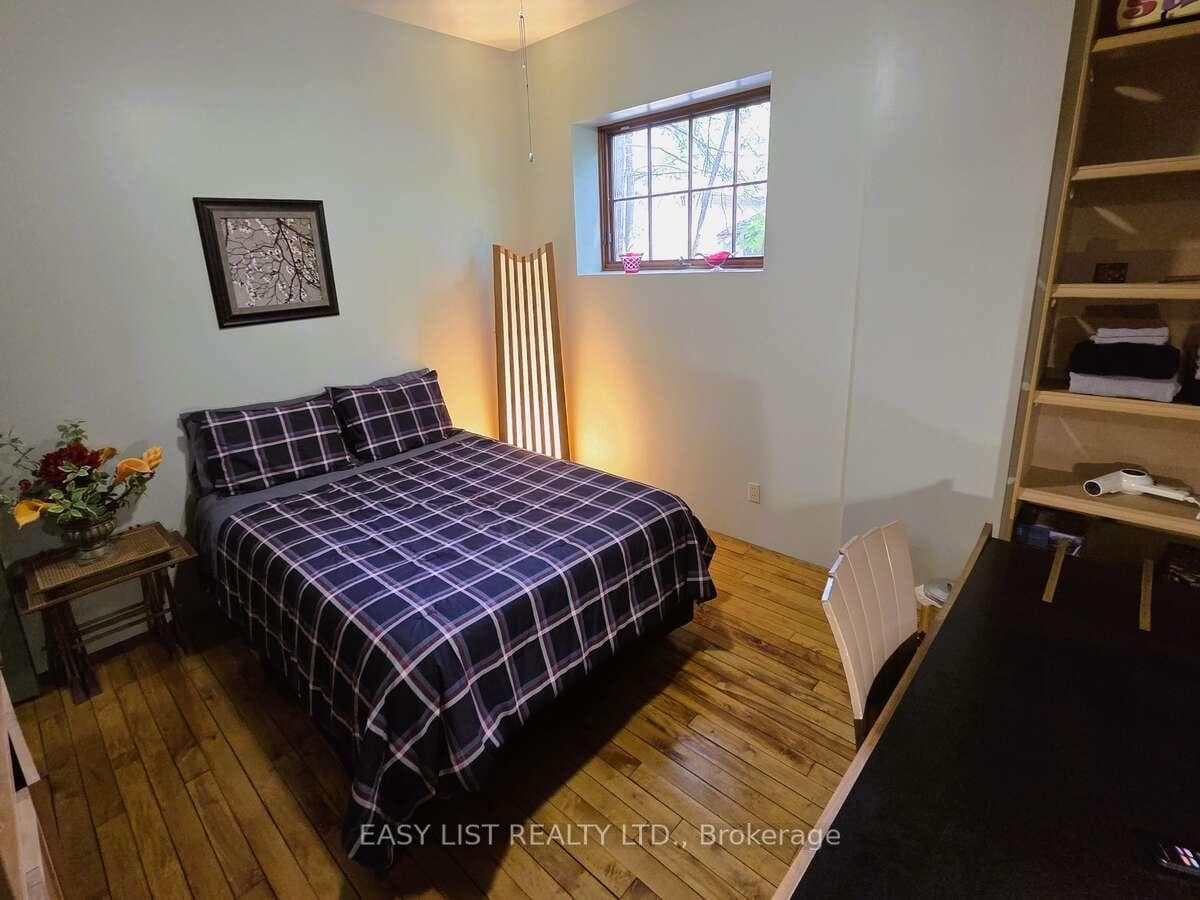 15 John Street photo 28