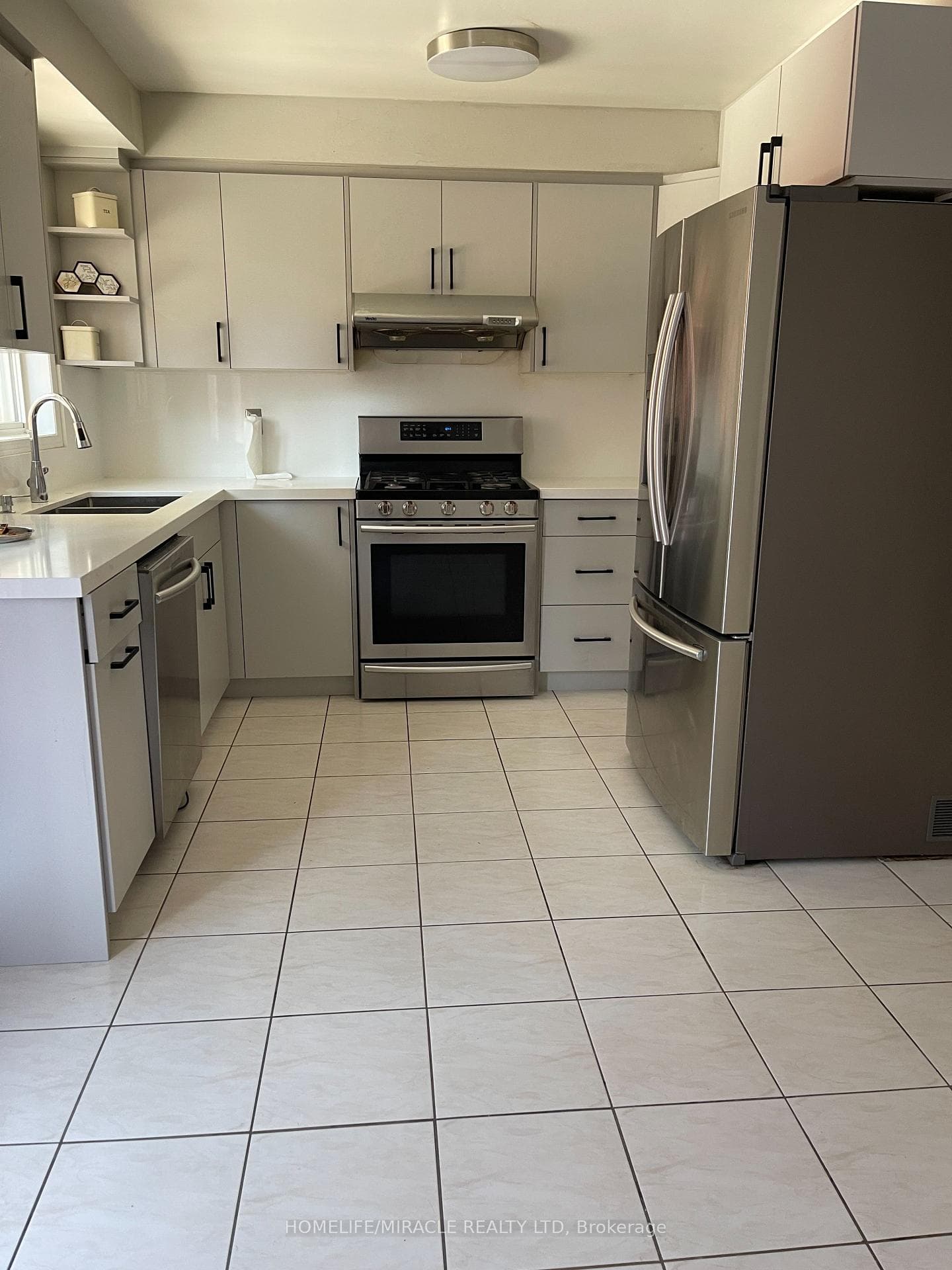 90 Cordgrass Crescent Unit Upper photo 3