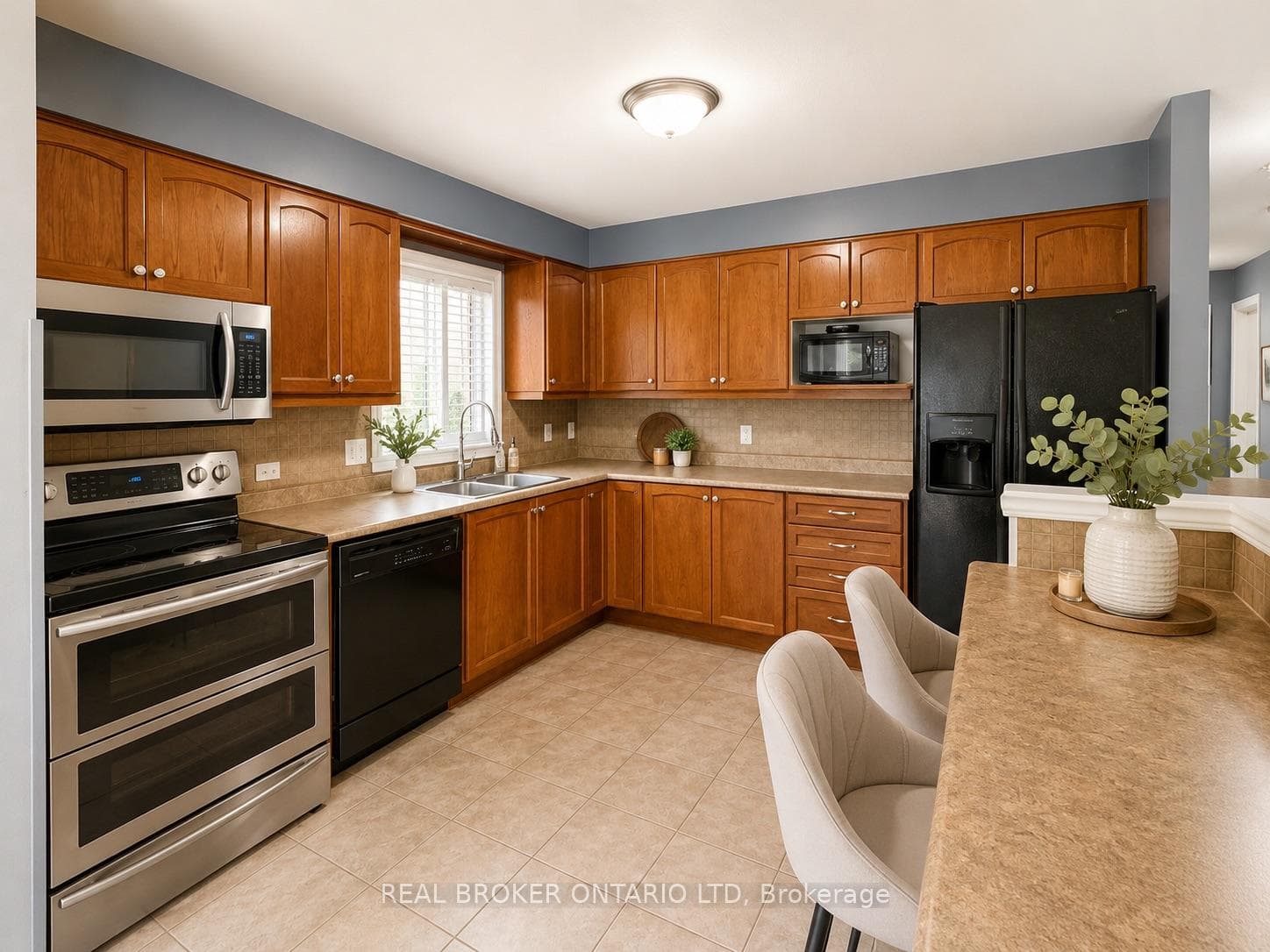 789 Fieldgate Circle photo 8