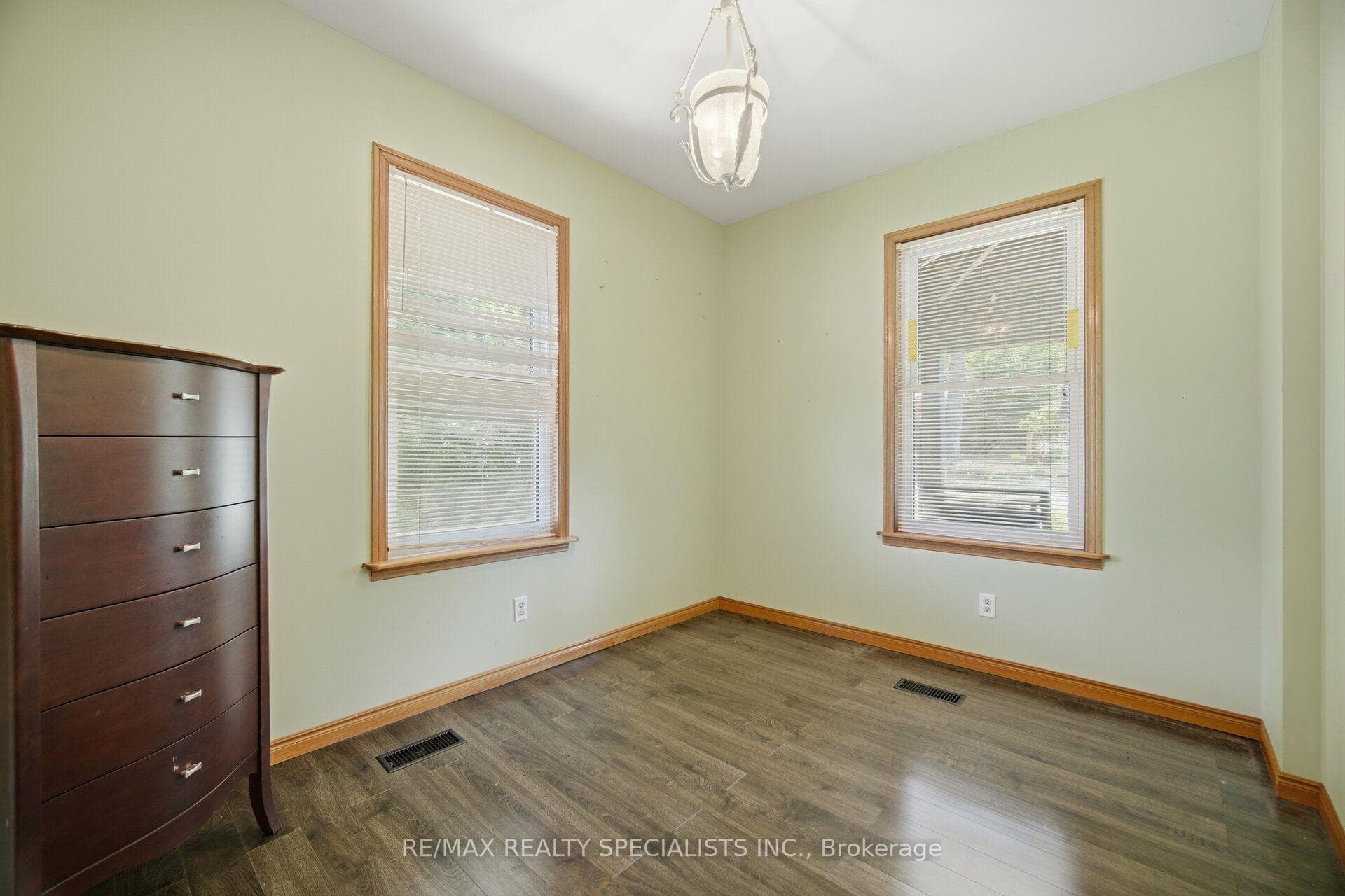 173 Victoria Street photo 18