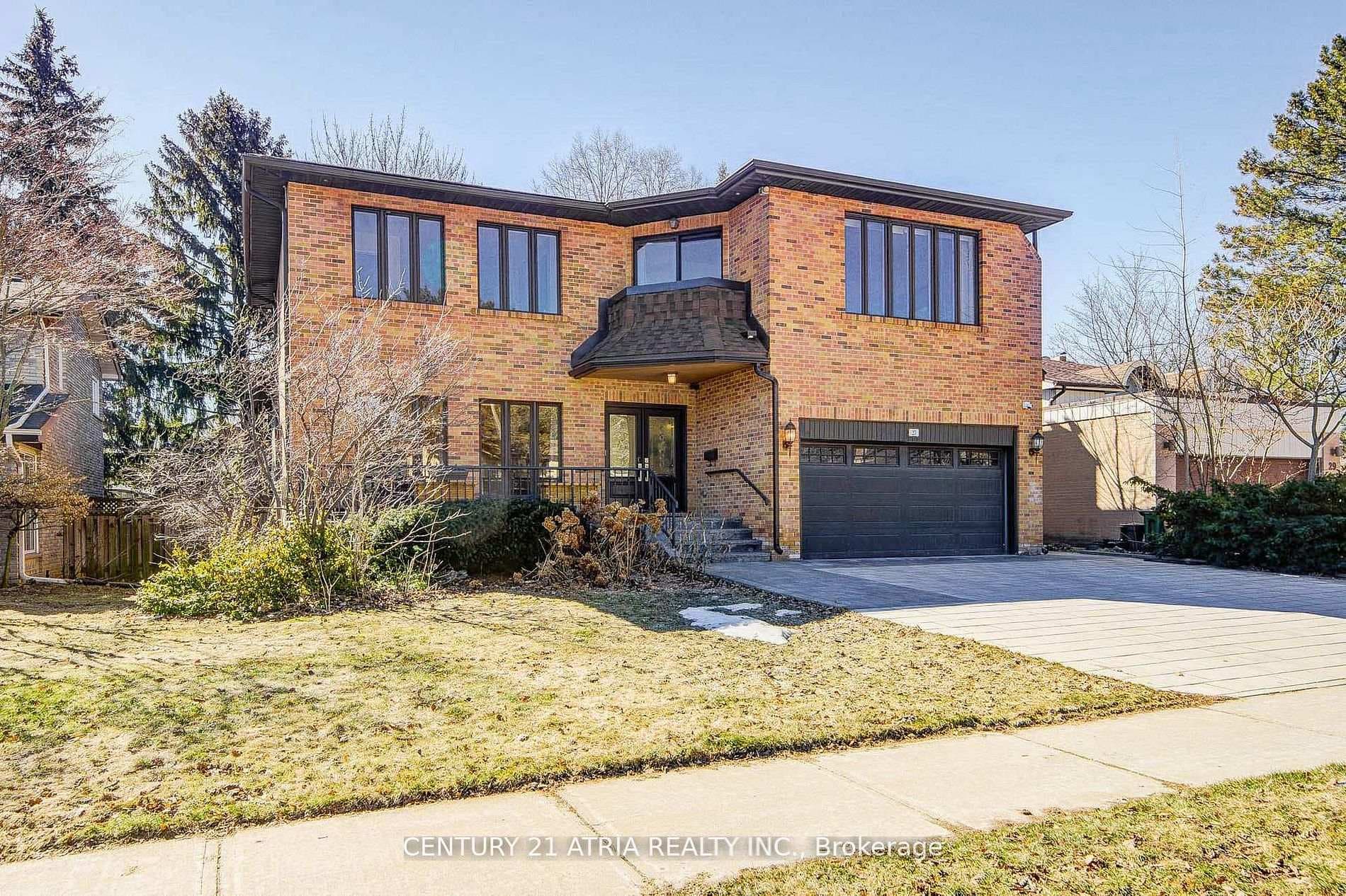 27 Denlow Boulevard photo 1