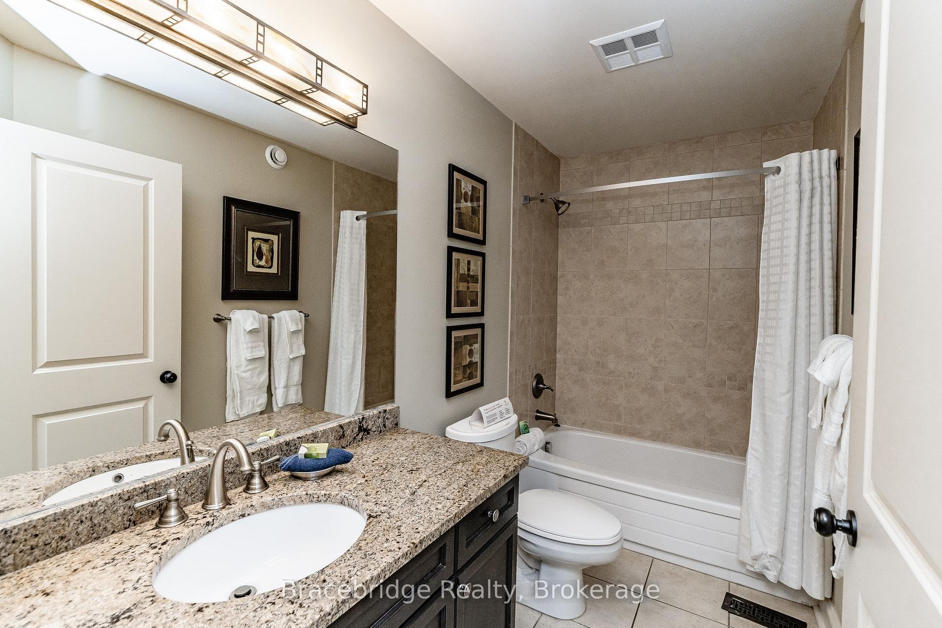 3876 Muskoka Rd 118 Highway Unit Carling 2 W5 photo 23