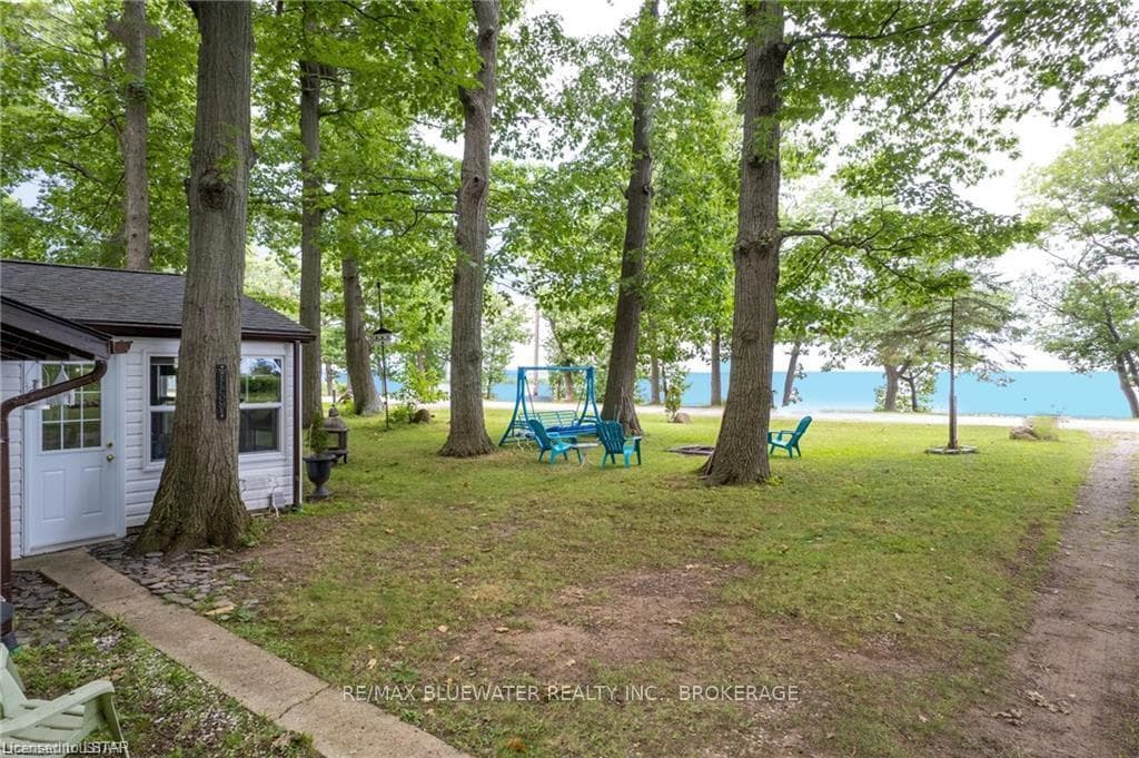 9700 LAKE Road photo 5