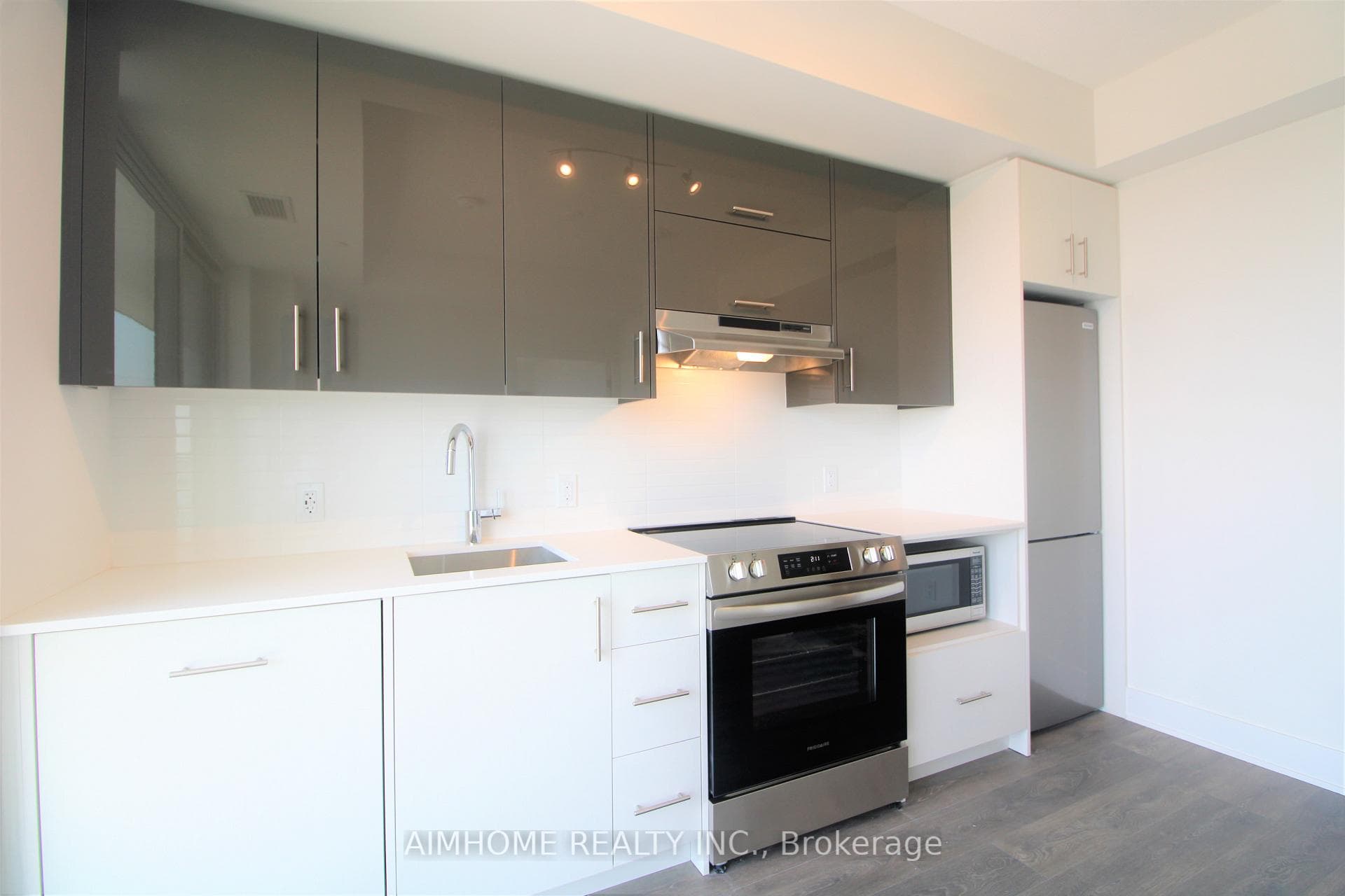 188 Fairview Mall Drive Unit 2012 photo 9