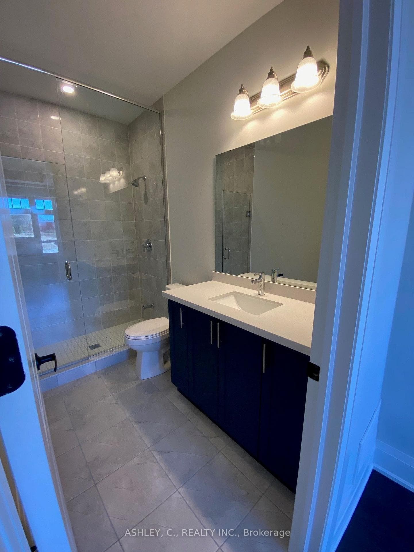 51 William Crisp Drive photo 8