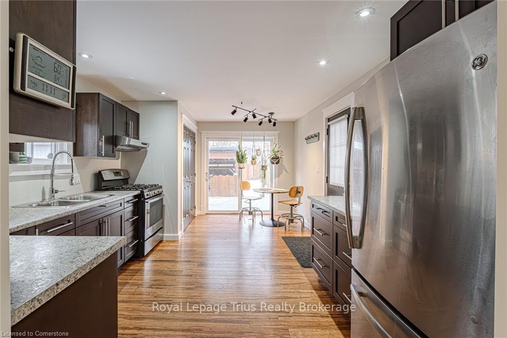 32 Pansy Avenue photo 12