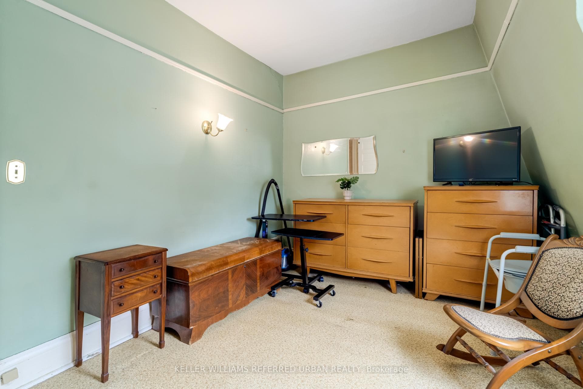Large Primary Bedroom