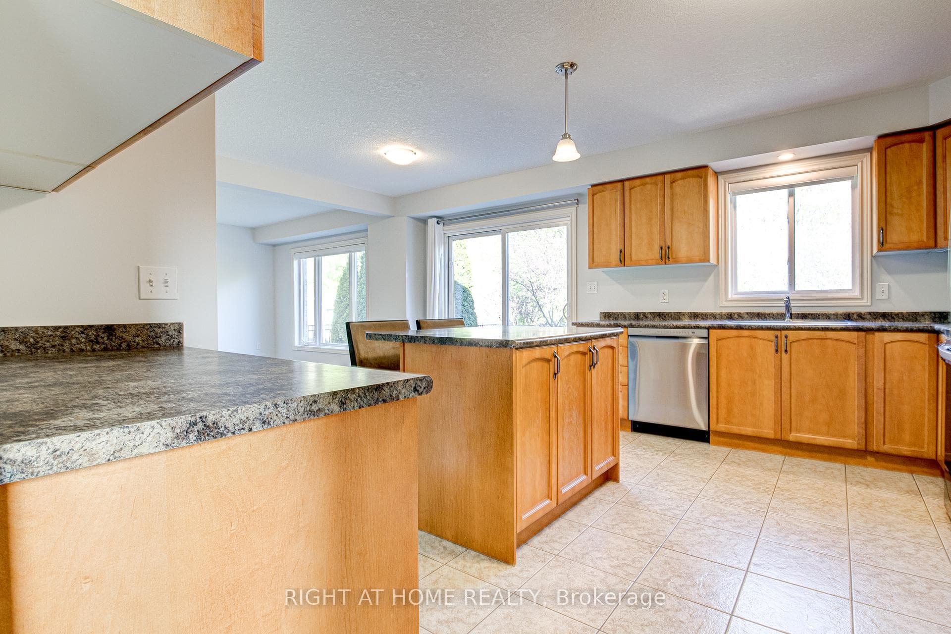 46 McArthur Drive photo 16