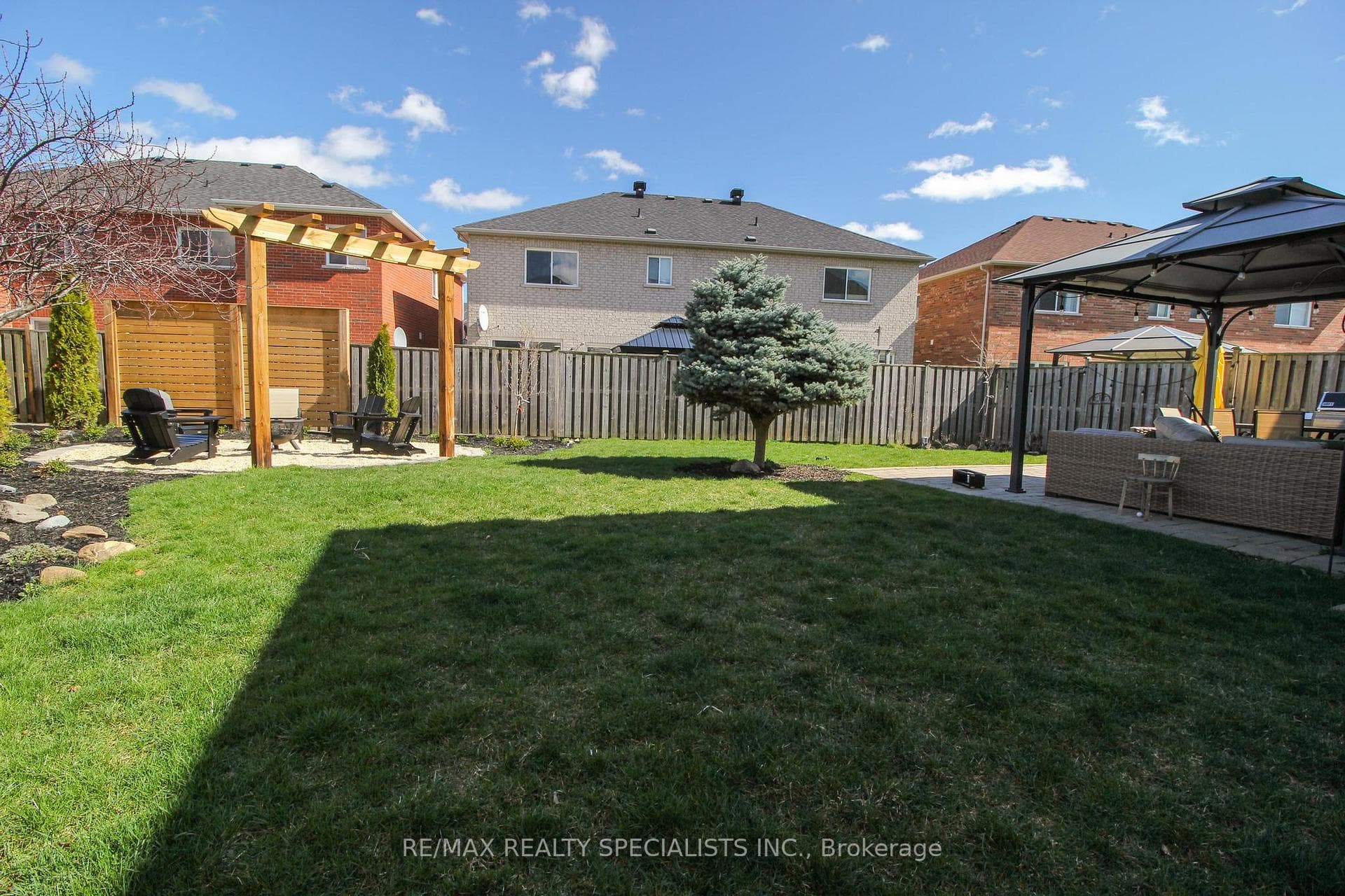 312 Fasken Court photo 35