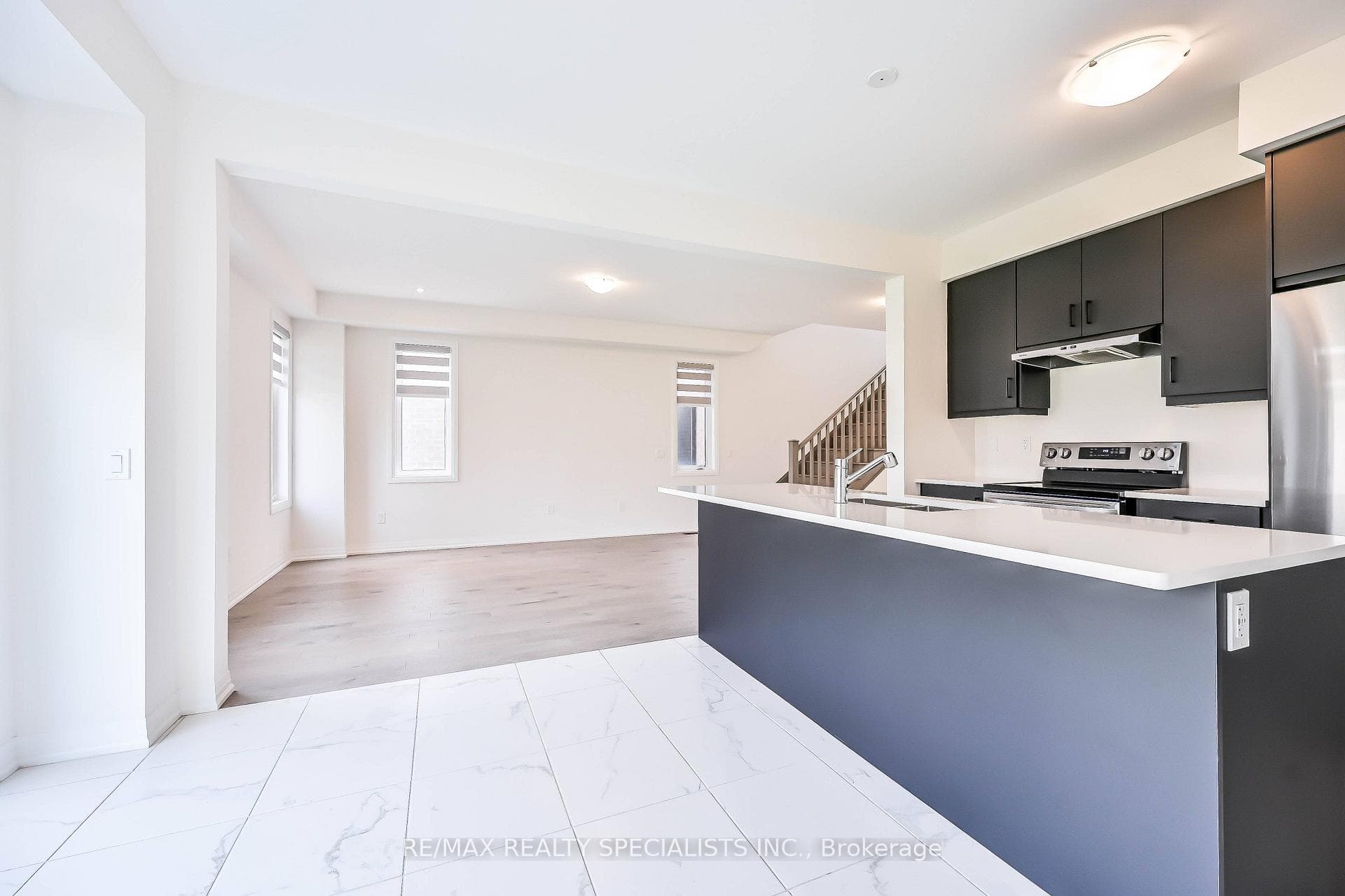 92 YALE Drive photo 22