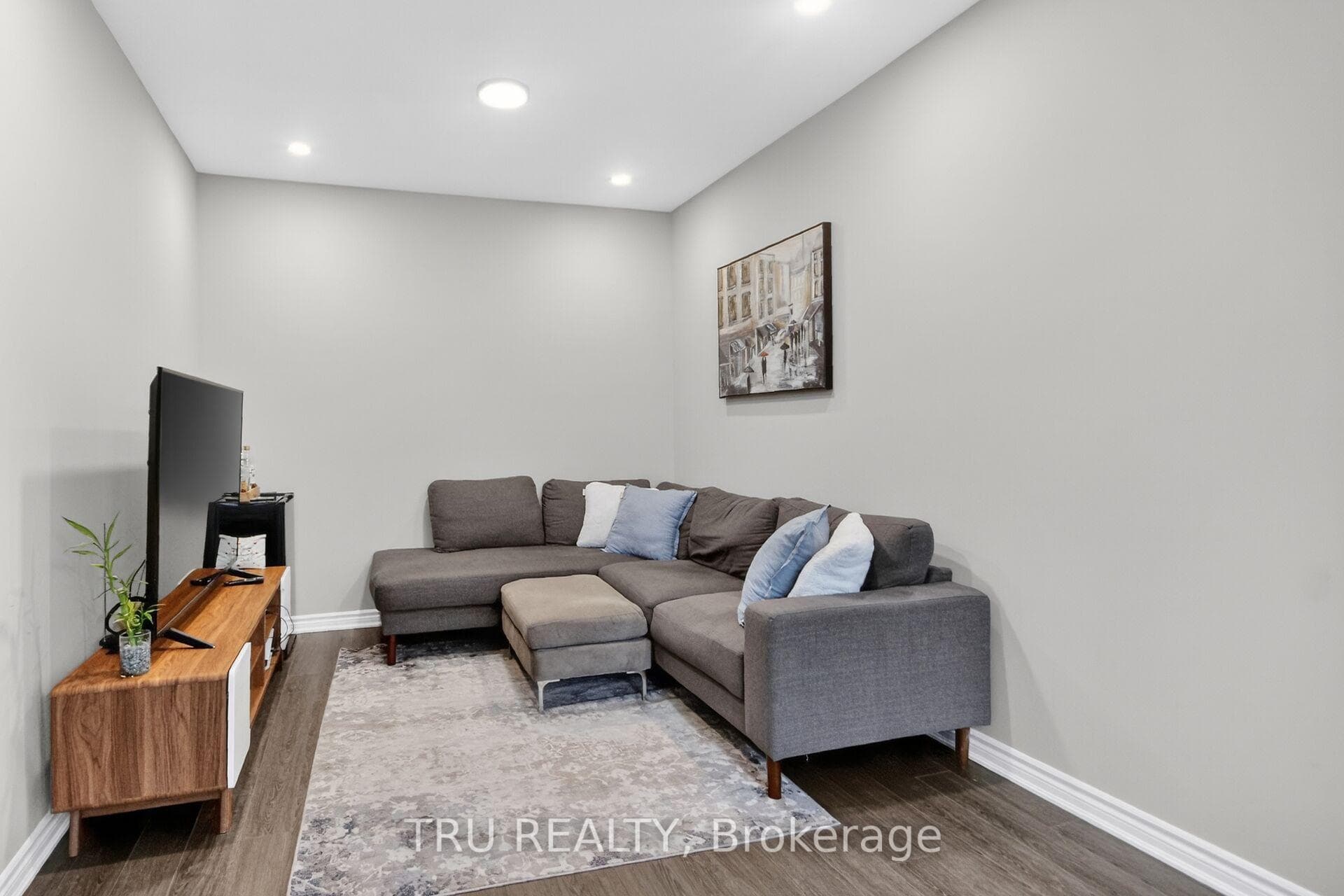 100 Ballinora Lane photo 9