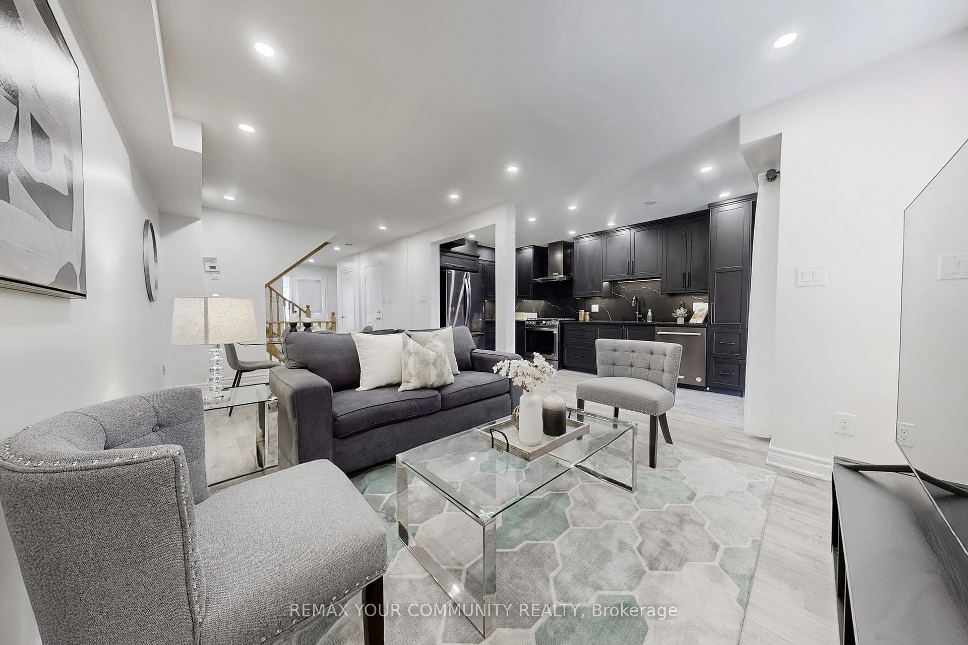 122 WHITBY SHORES N/A photo 7