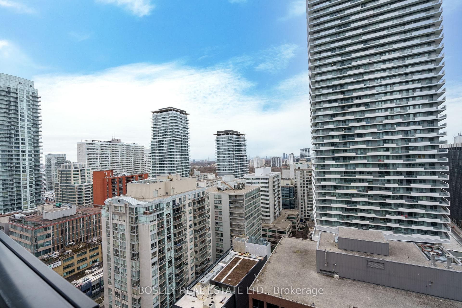 8 Eglinton Avenue Unit 1511 photo 35