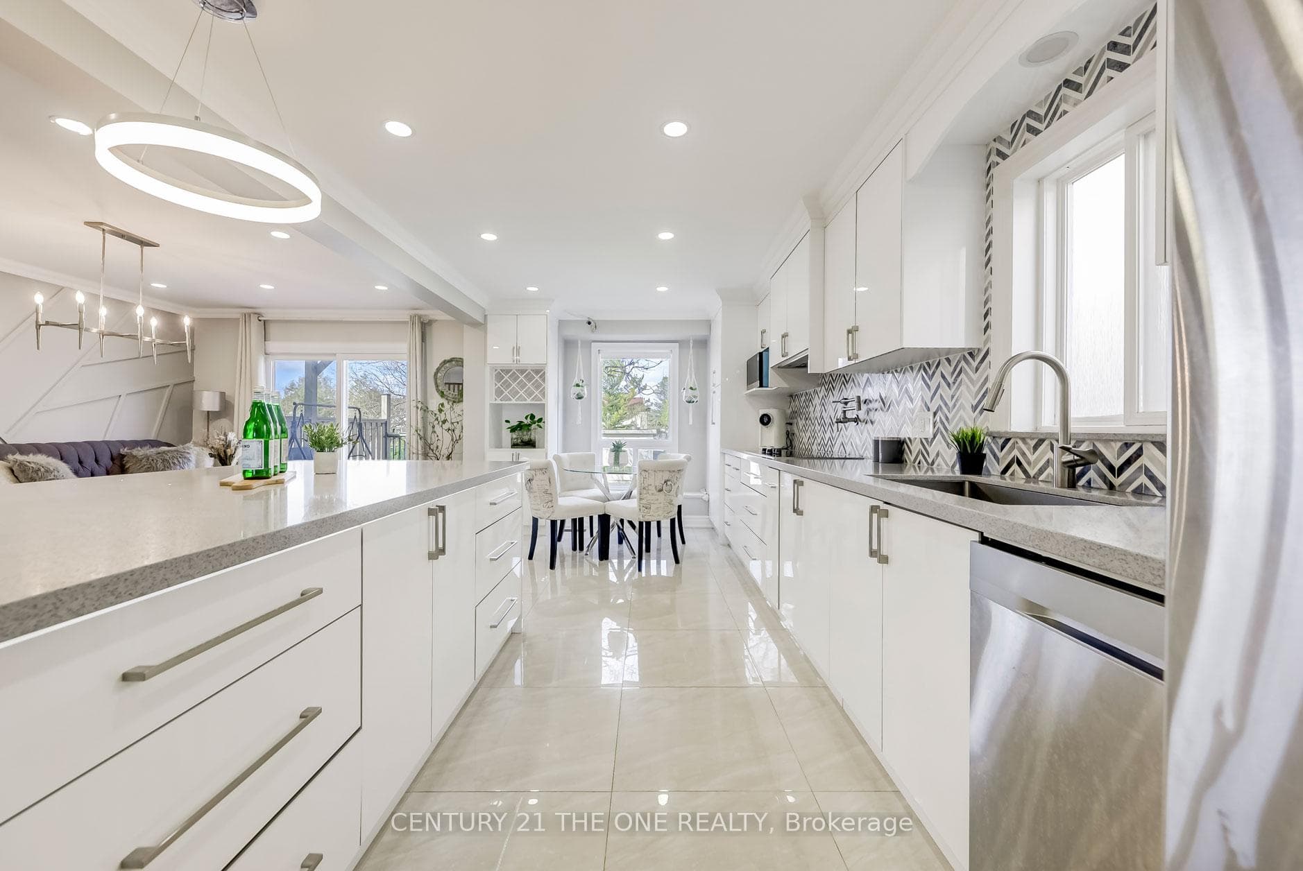 50 Upton Crescent photo 9