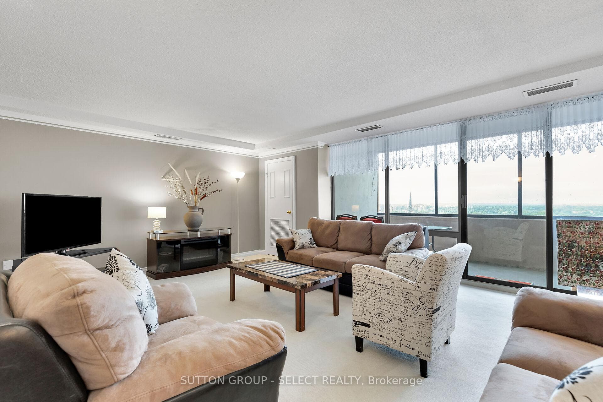 380 King Street Unit 1701 photo 14
