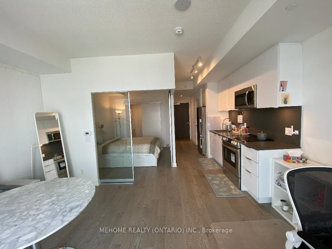 25 Richmond Street Unit 3313 photo 17