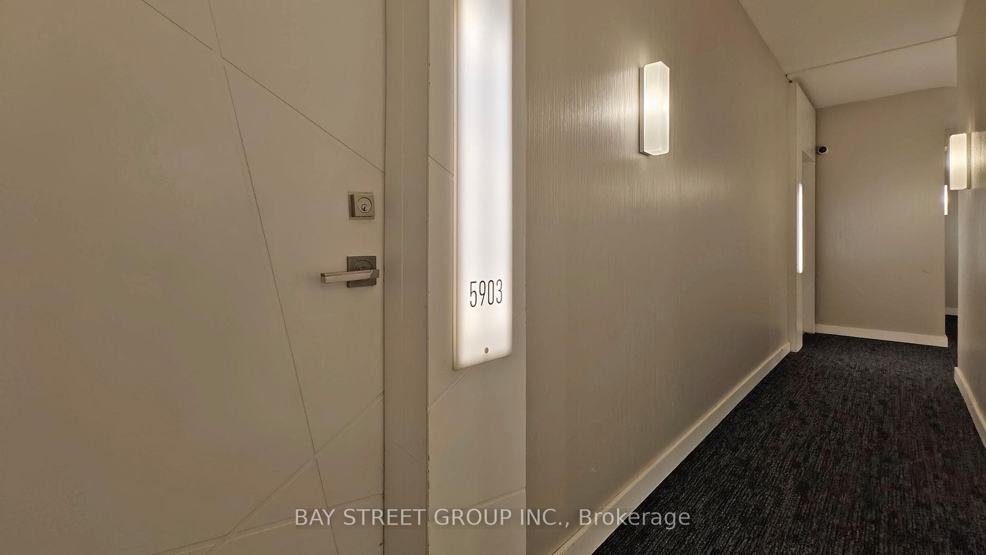 14 York Street Unit 5903 photo 27