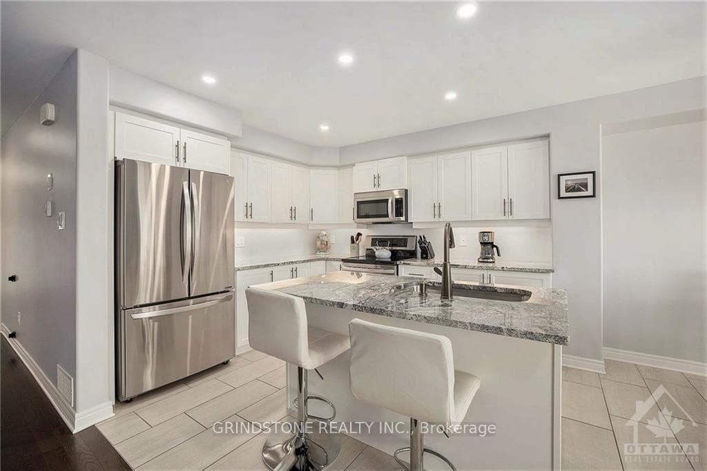 65 MORRIS Street photo 9