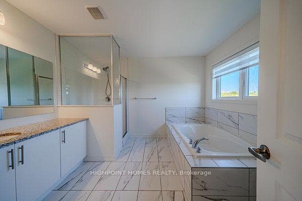 512 Trevor Street photo 31