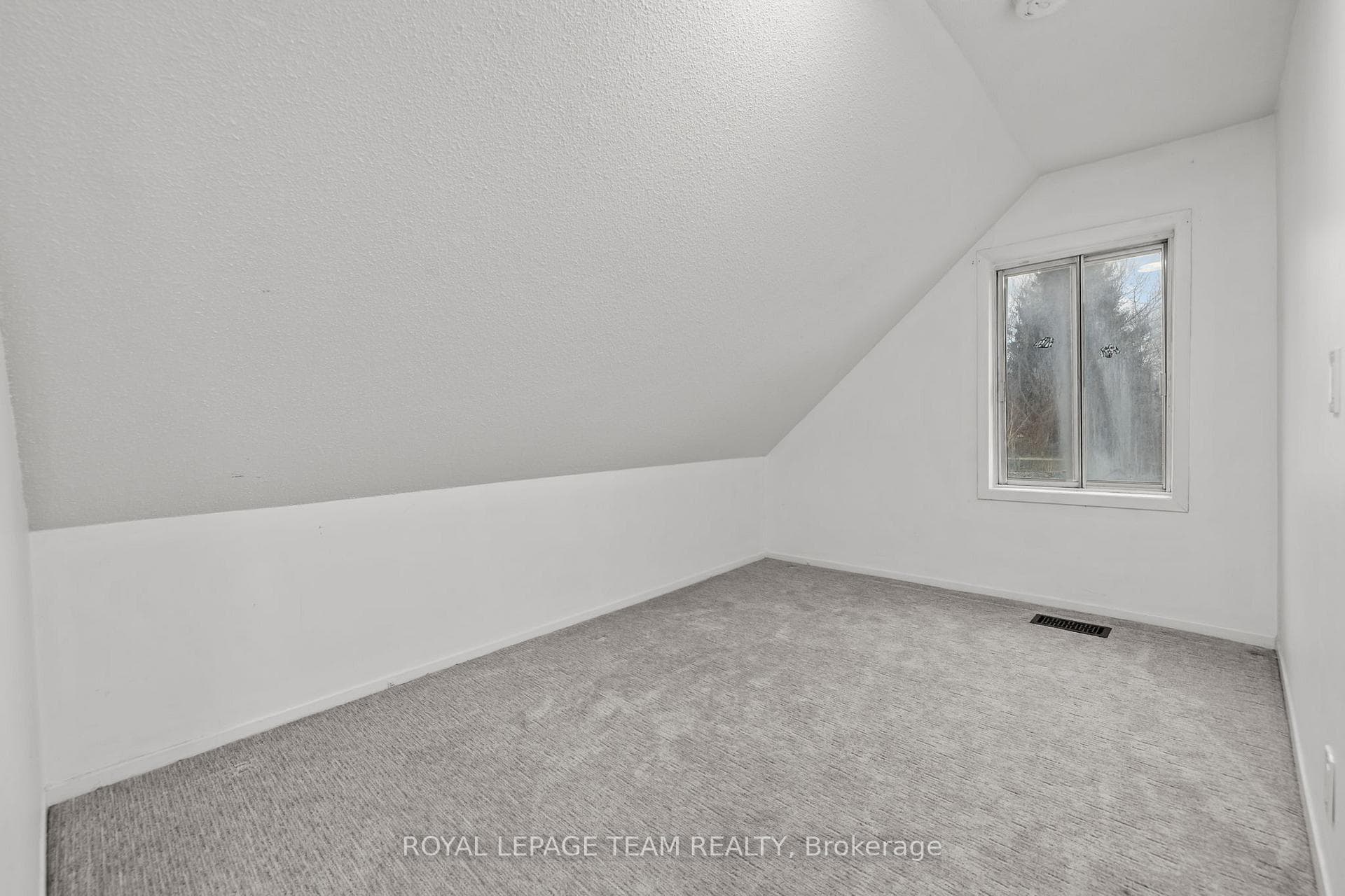 6264 Perth Street photo 16