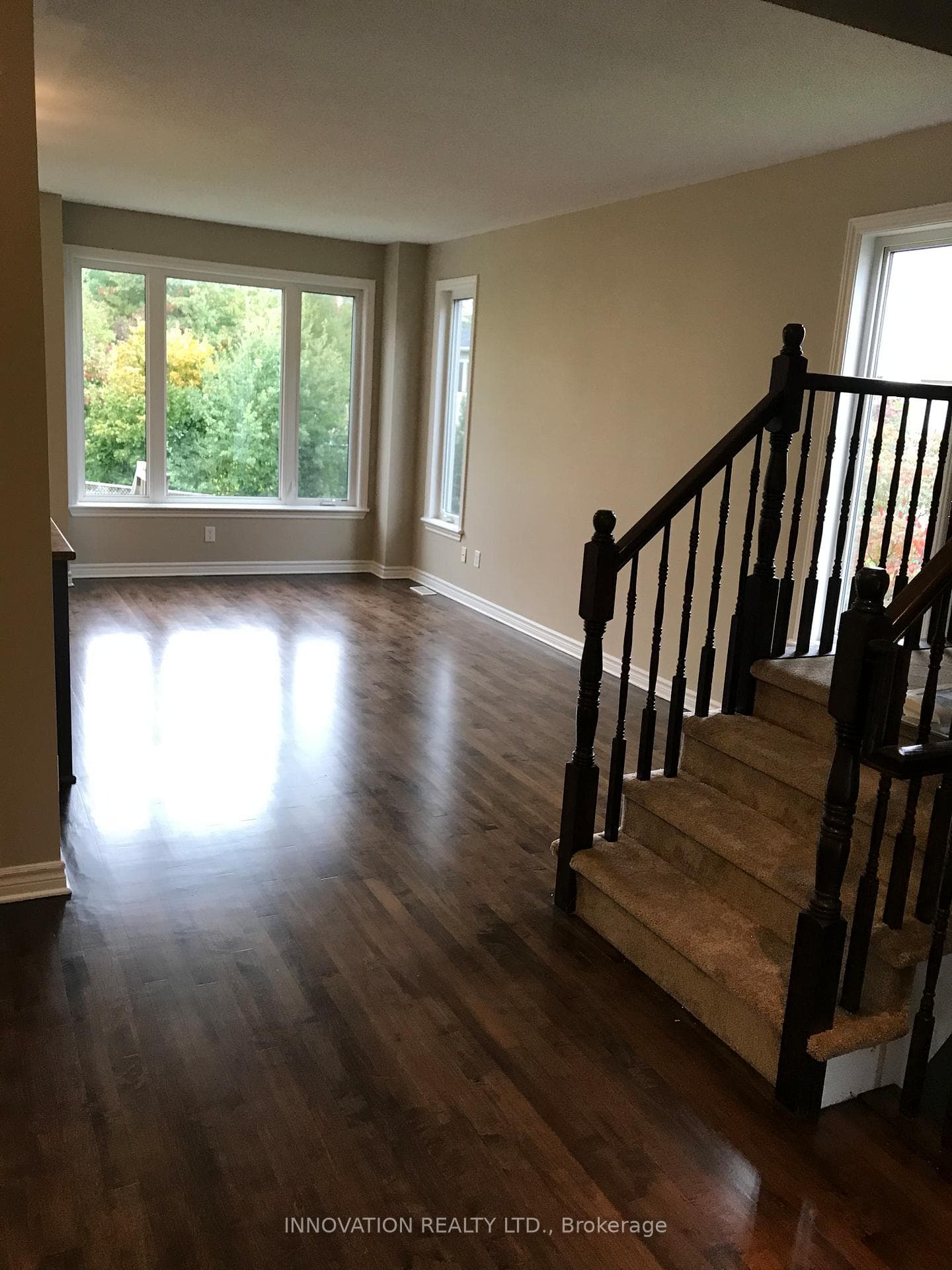 898 Fletcher Circle photo 3