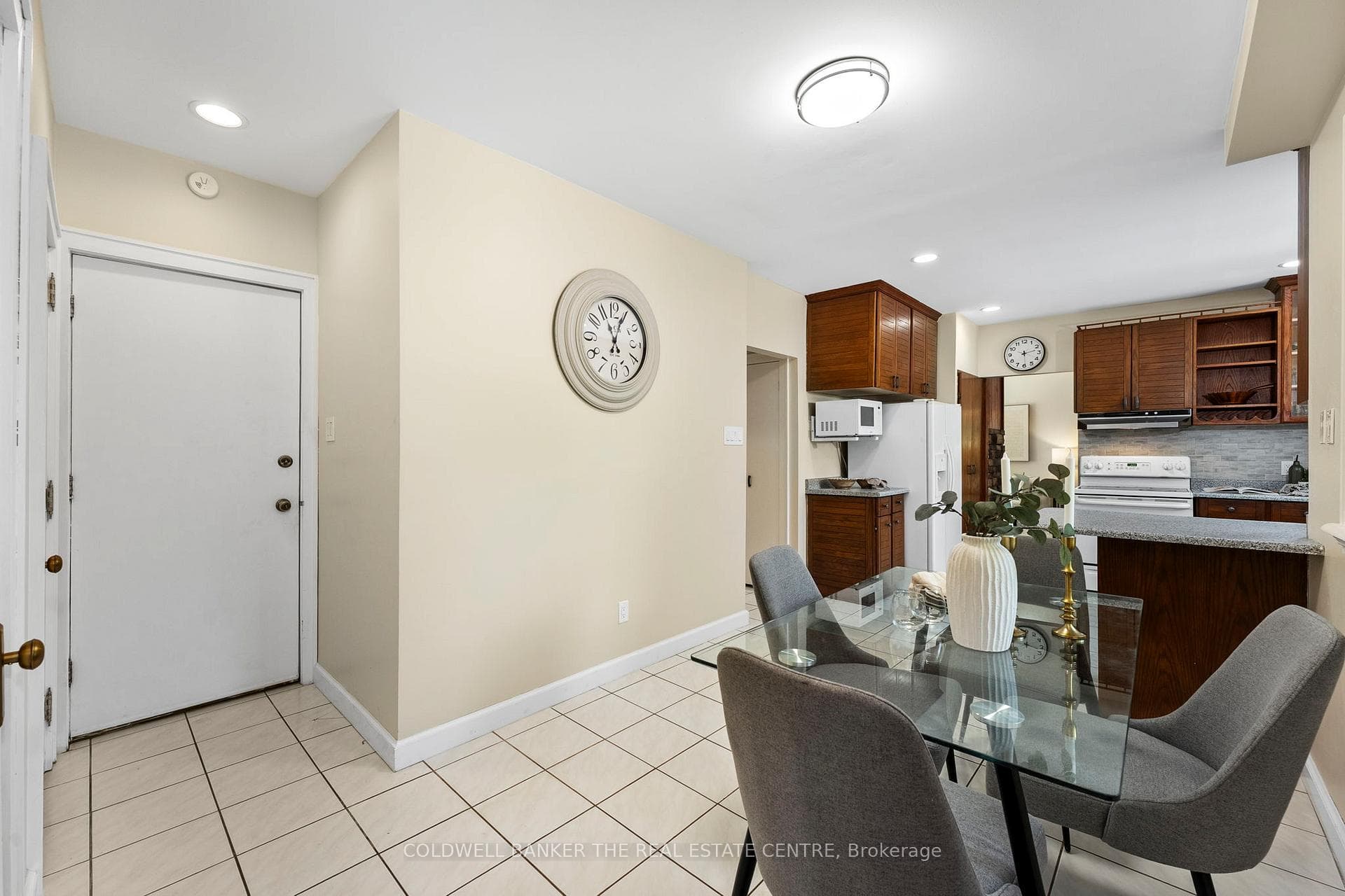 10 Connaught Avenue photo 21