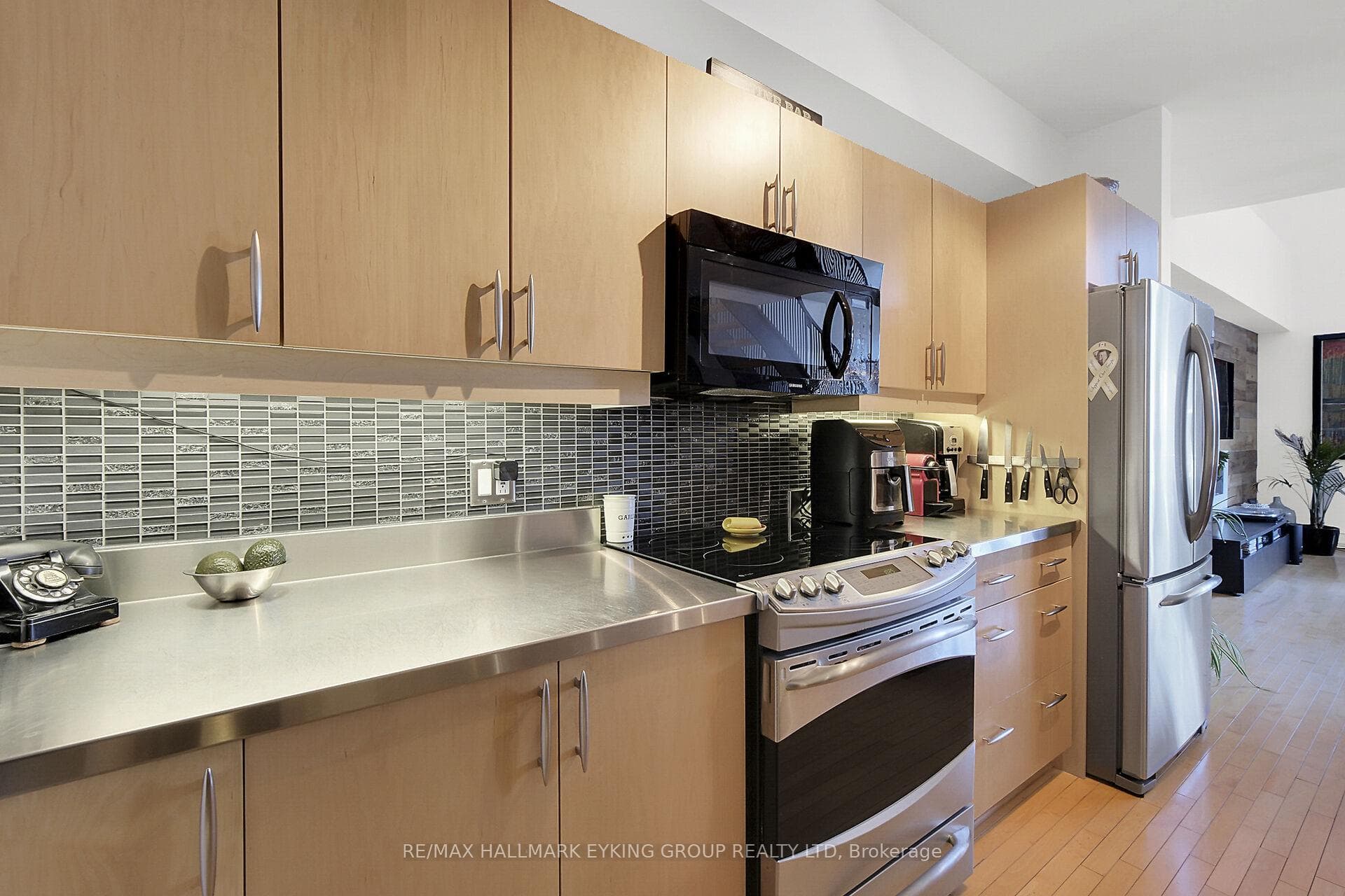 300 Powell Avenue Unit 306 photo 13