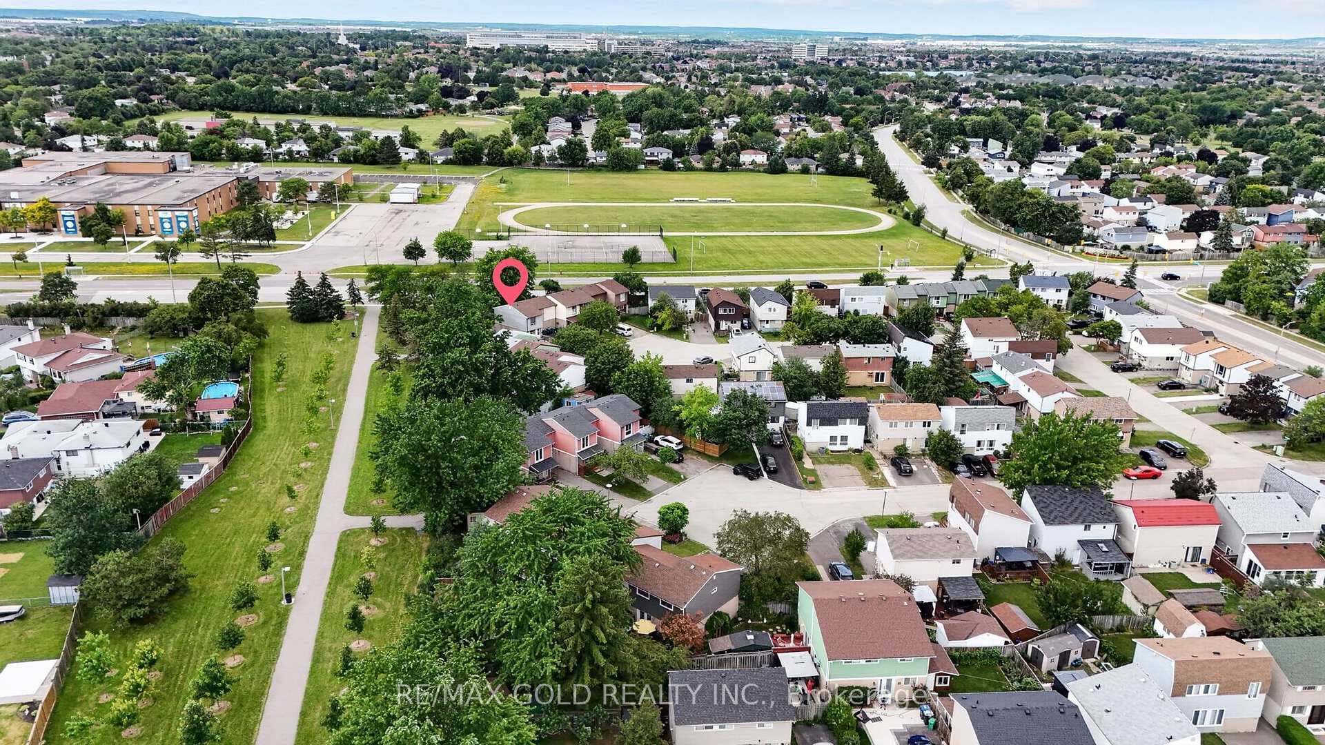 13 Gold Pine Court photo 48