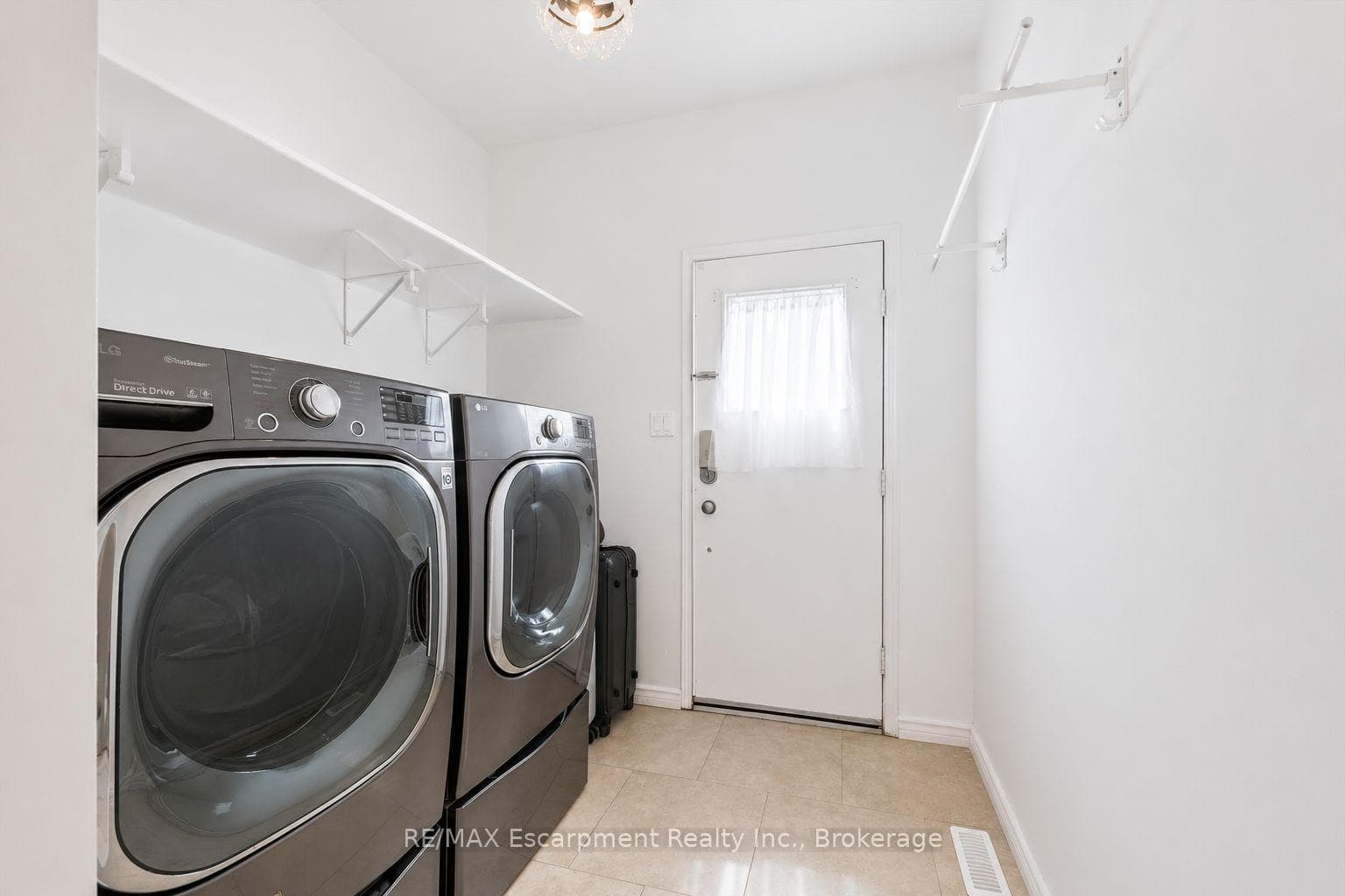 227 Martindale Avenue photo 15