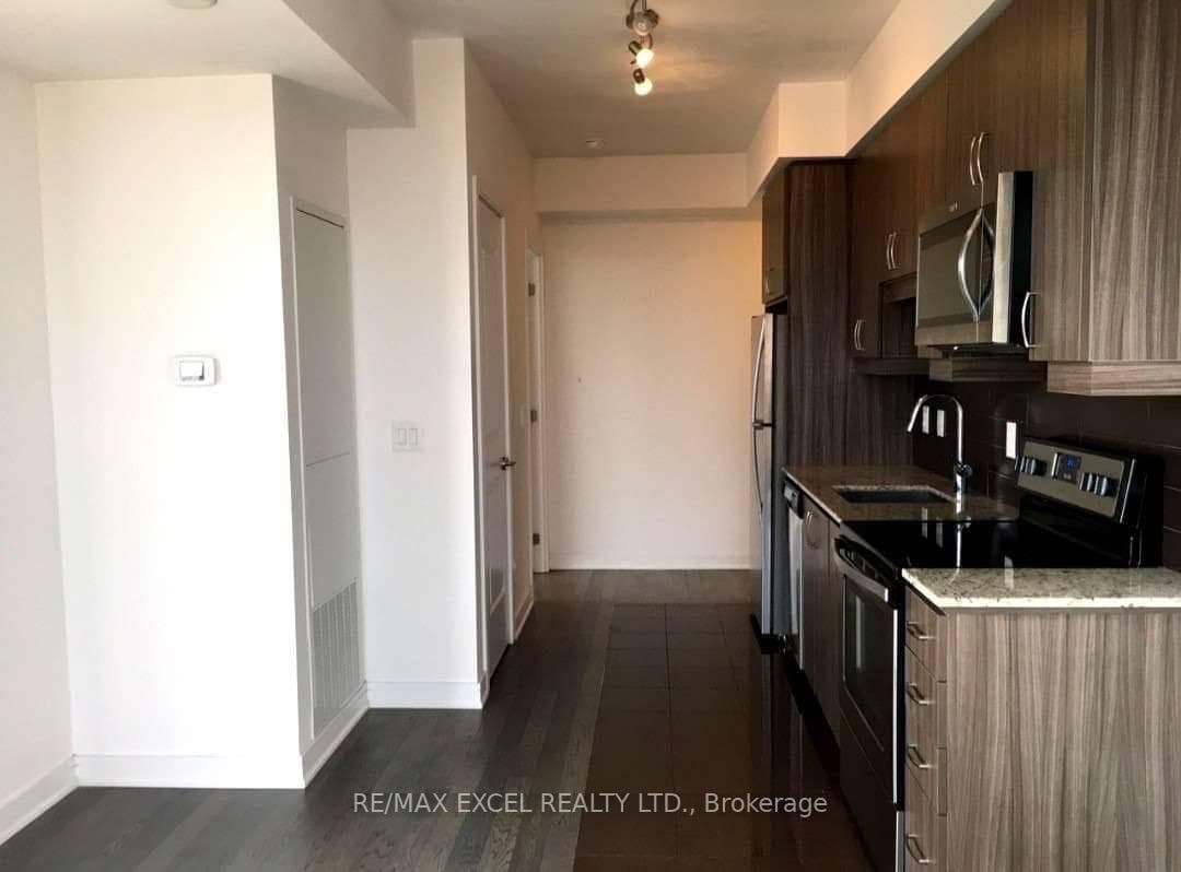 9201 Yonge Street Unit 2109 photo 6