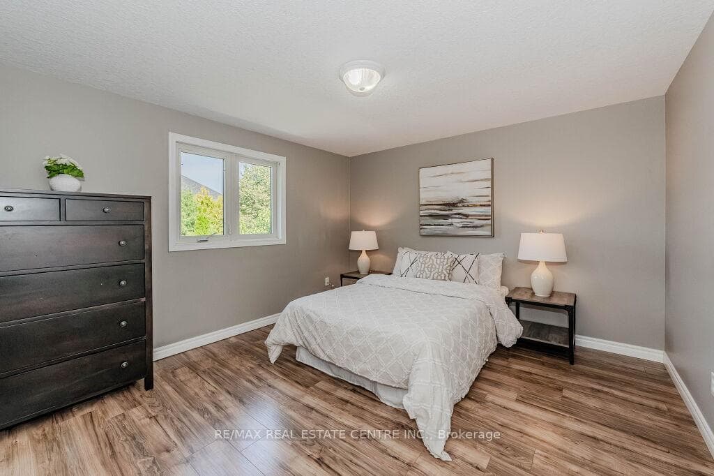 61 Marsh Crescent photo 21