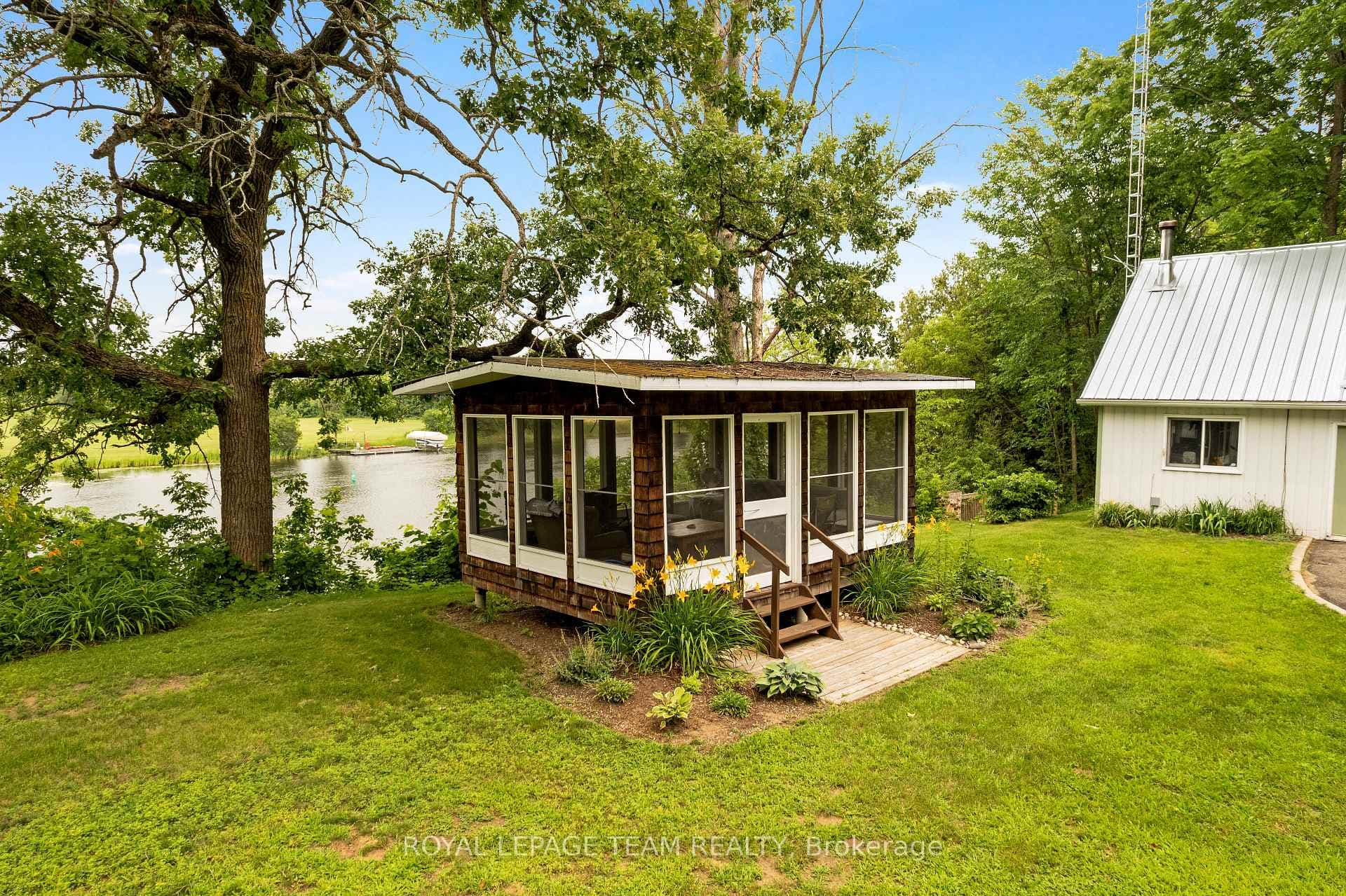 715 River Road photo 34