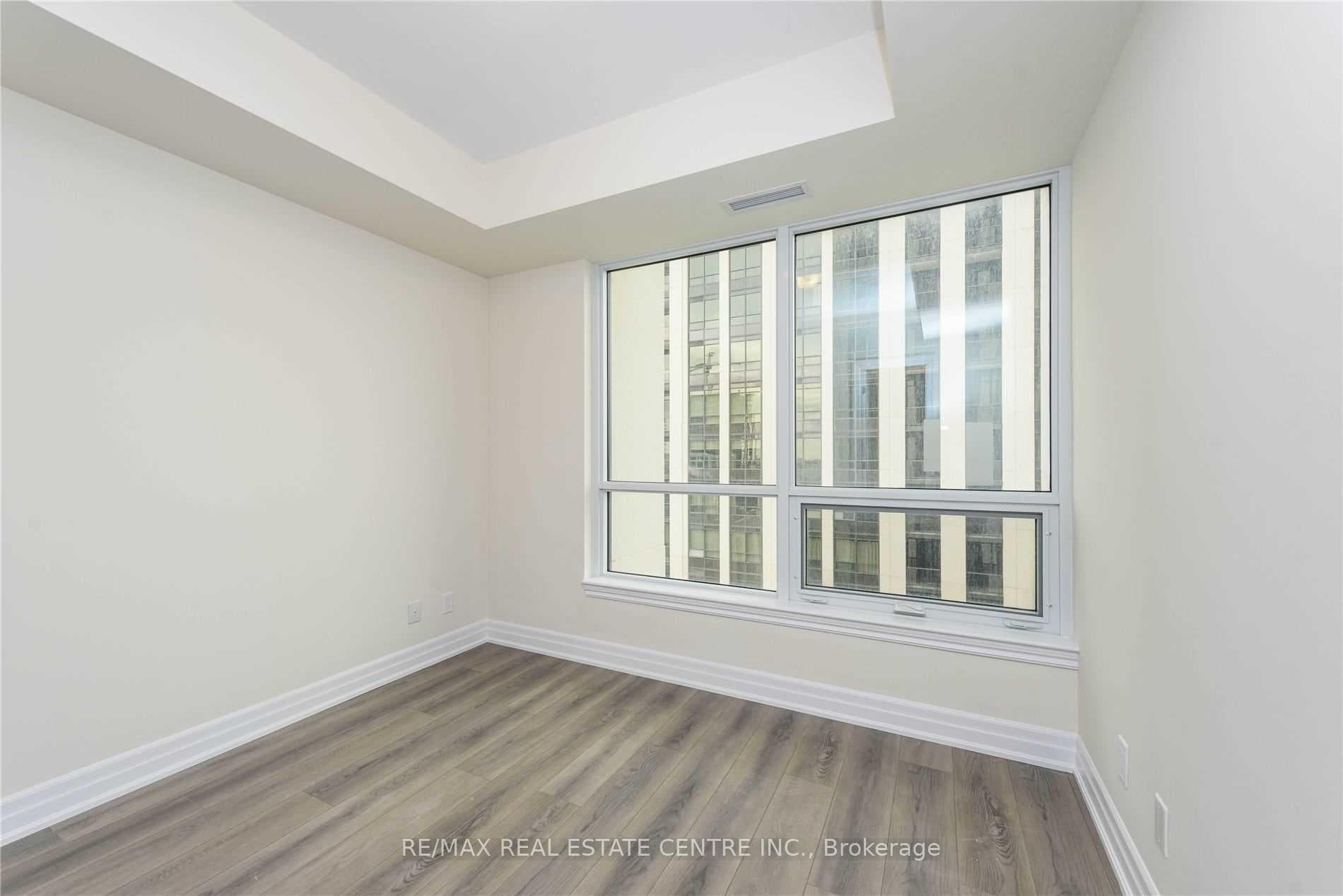 9075 Jane Street Unit 1610 photo 23