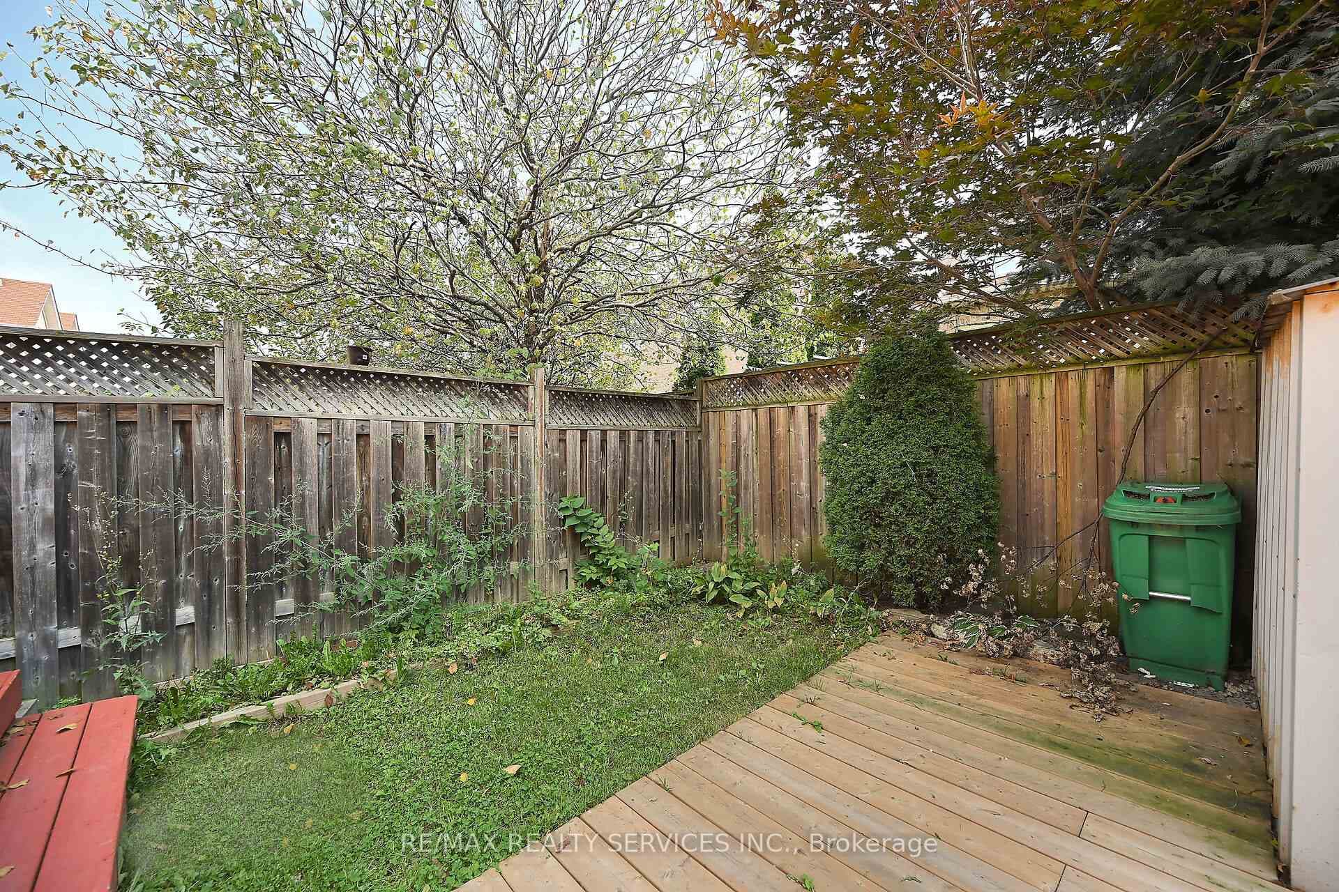 19 Martree Crescent photo 34