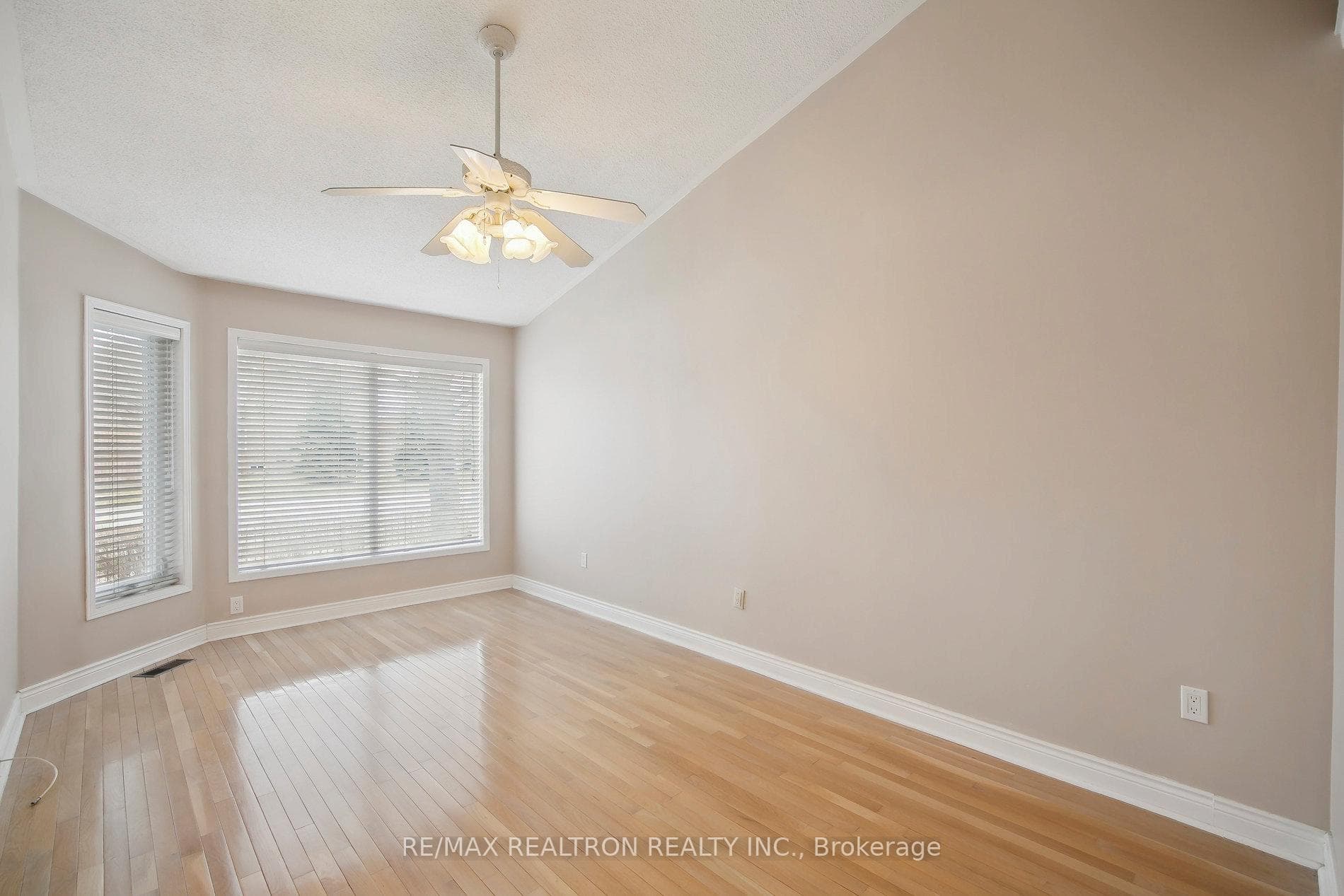 1240 Westview Terrace Unit 54 photo 27