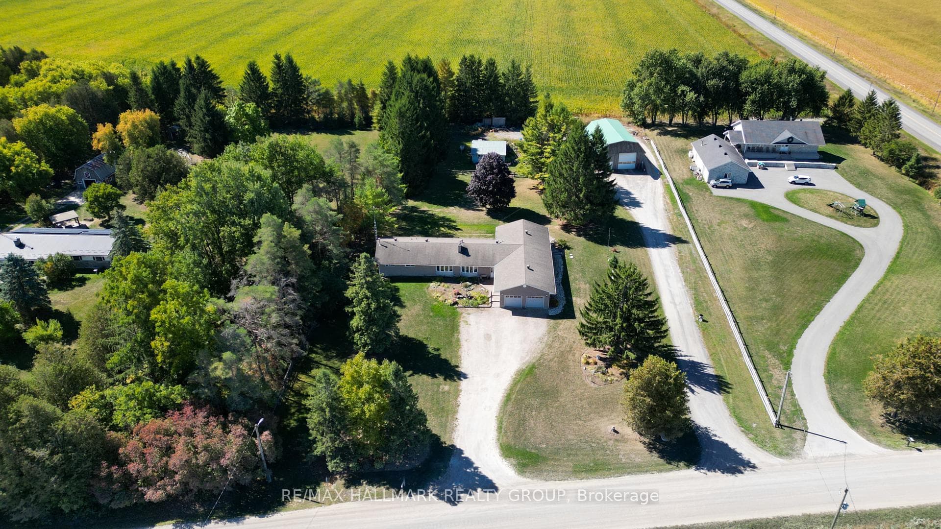 2500+ SF on 2 Acres under 30 Mins from downtown!