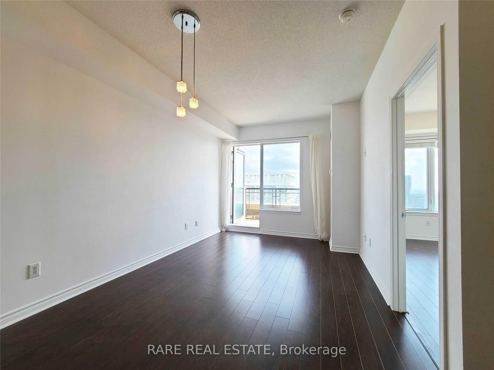 385 Prince Of Wales Drive Unit 3204 photo 5