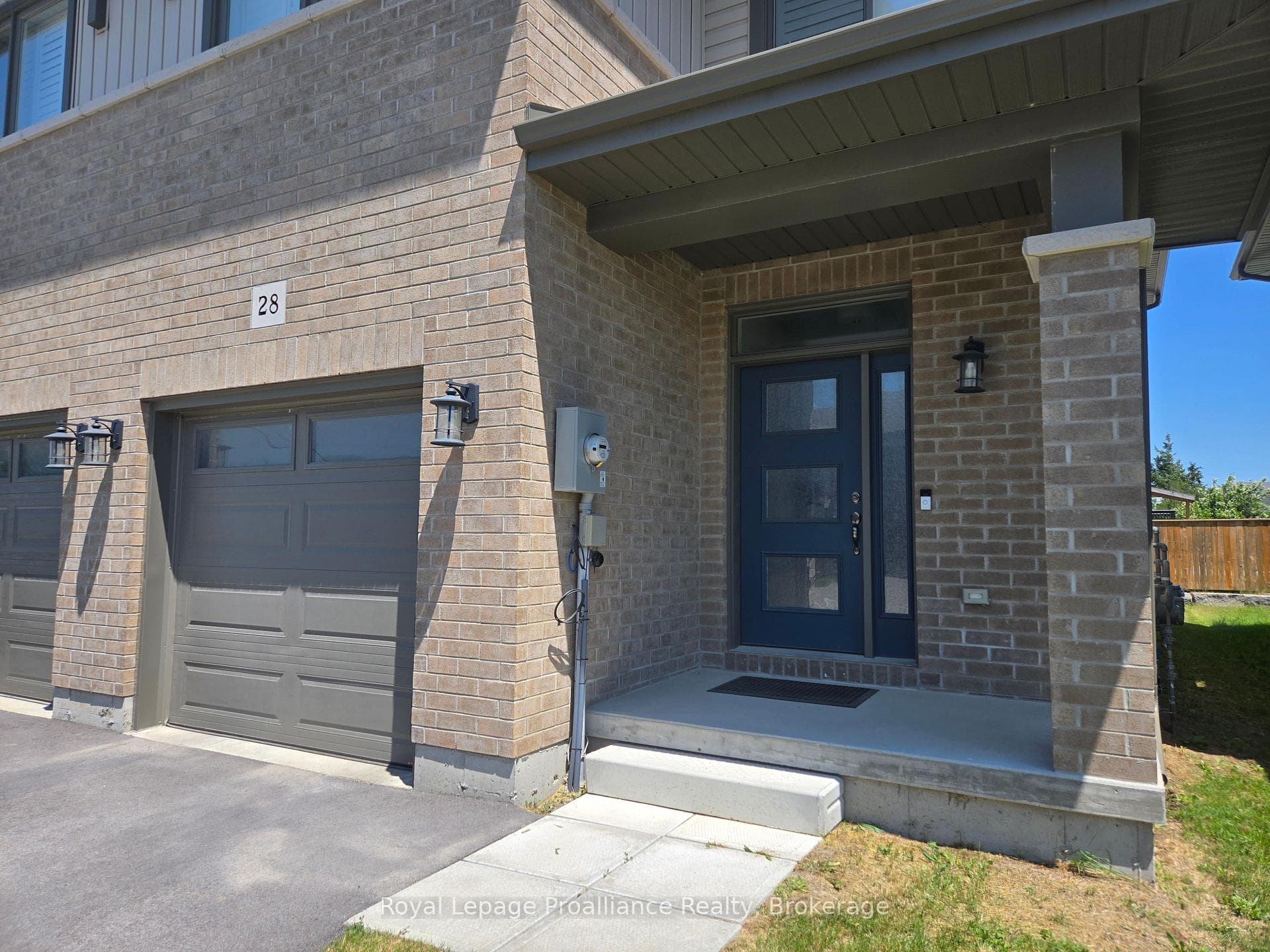 28 Nipigon Street photo 2