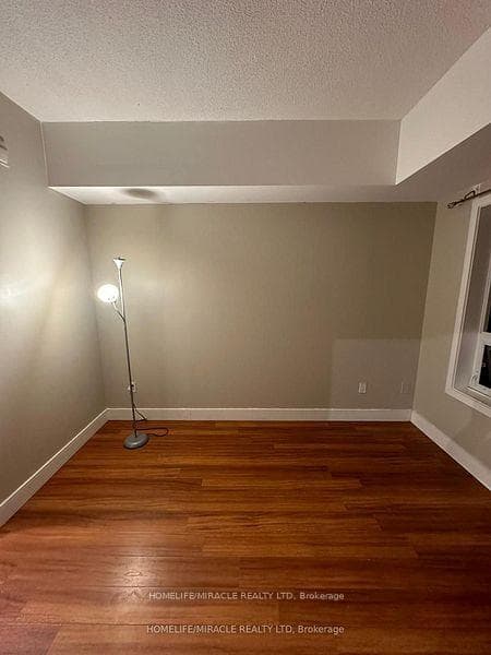 1 Wellington Street Unit 406 photo 8