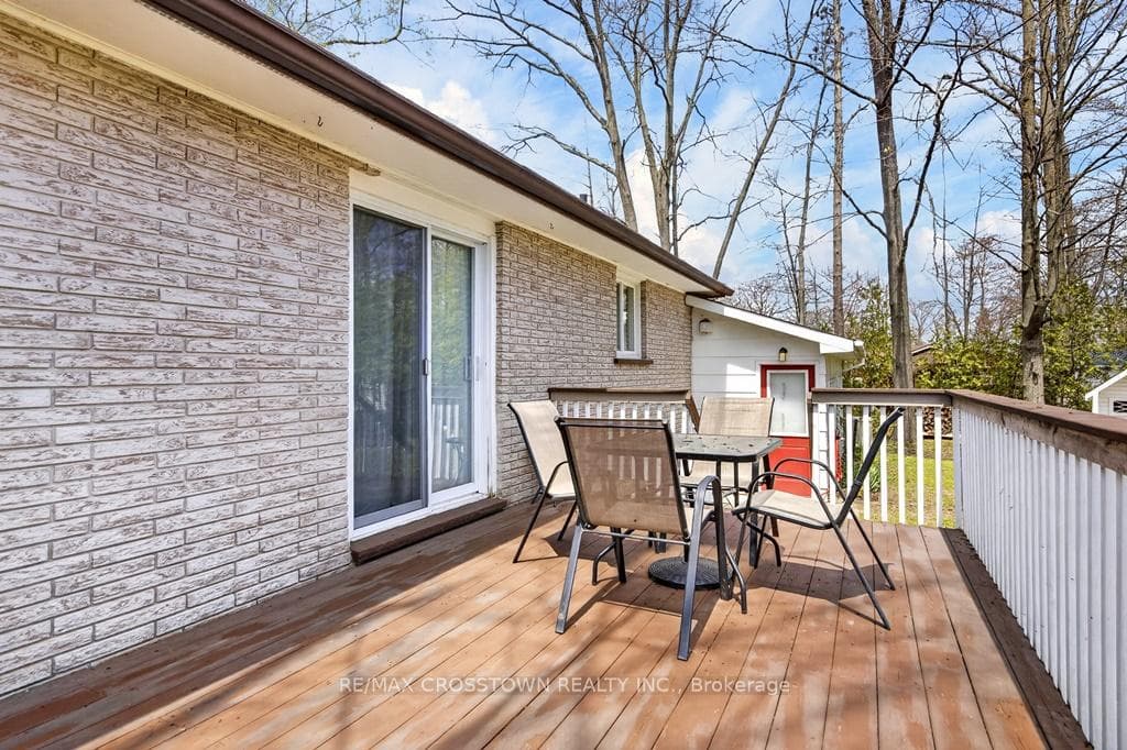 Rear deck