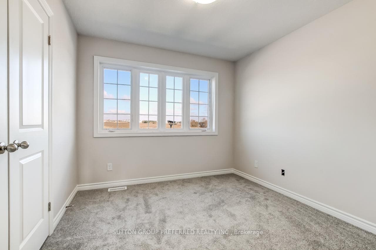 371 KENNINGTON Way photo 15