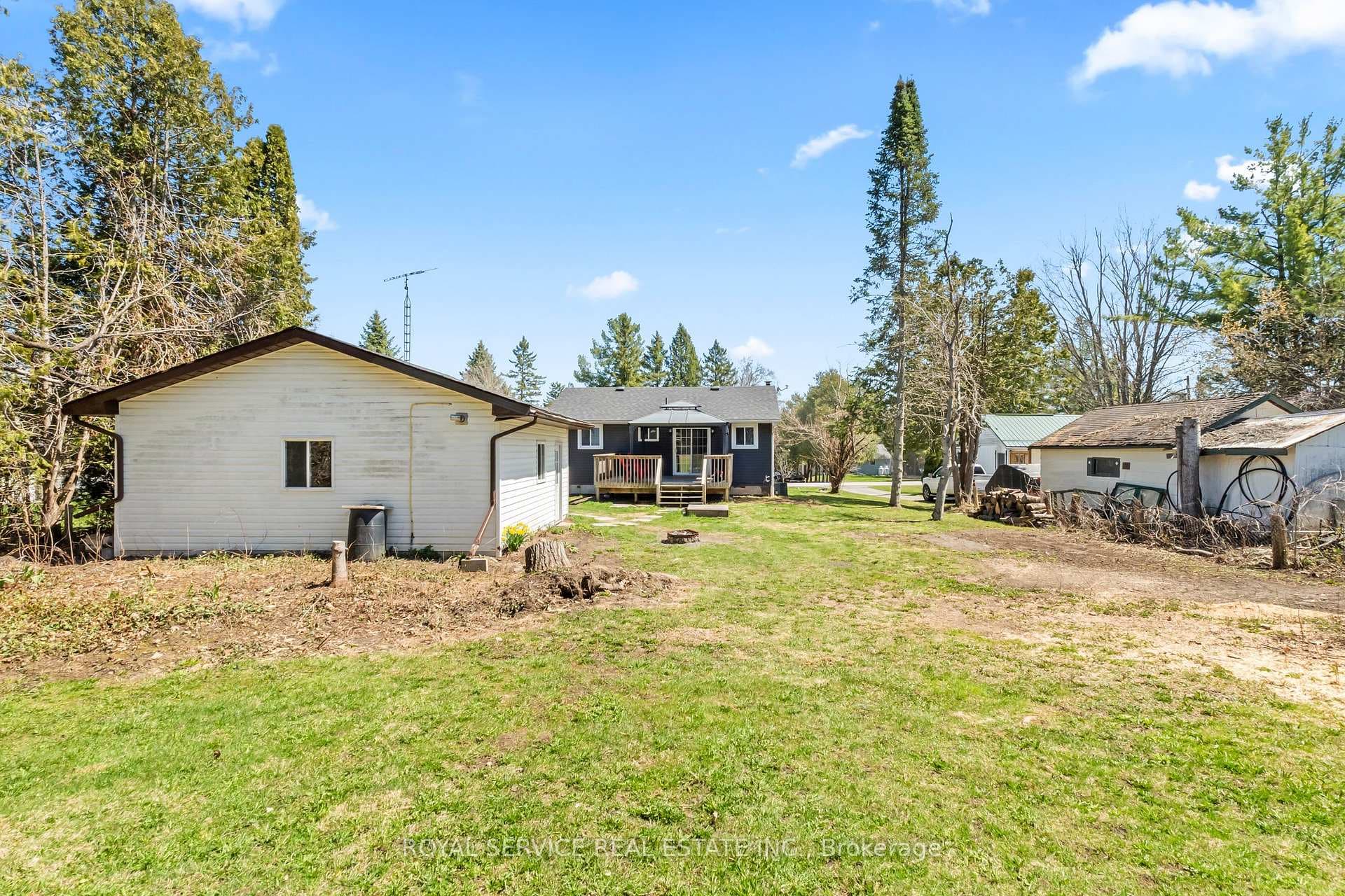 71 Cowans Crescent photo 45